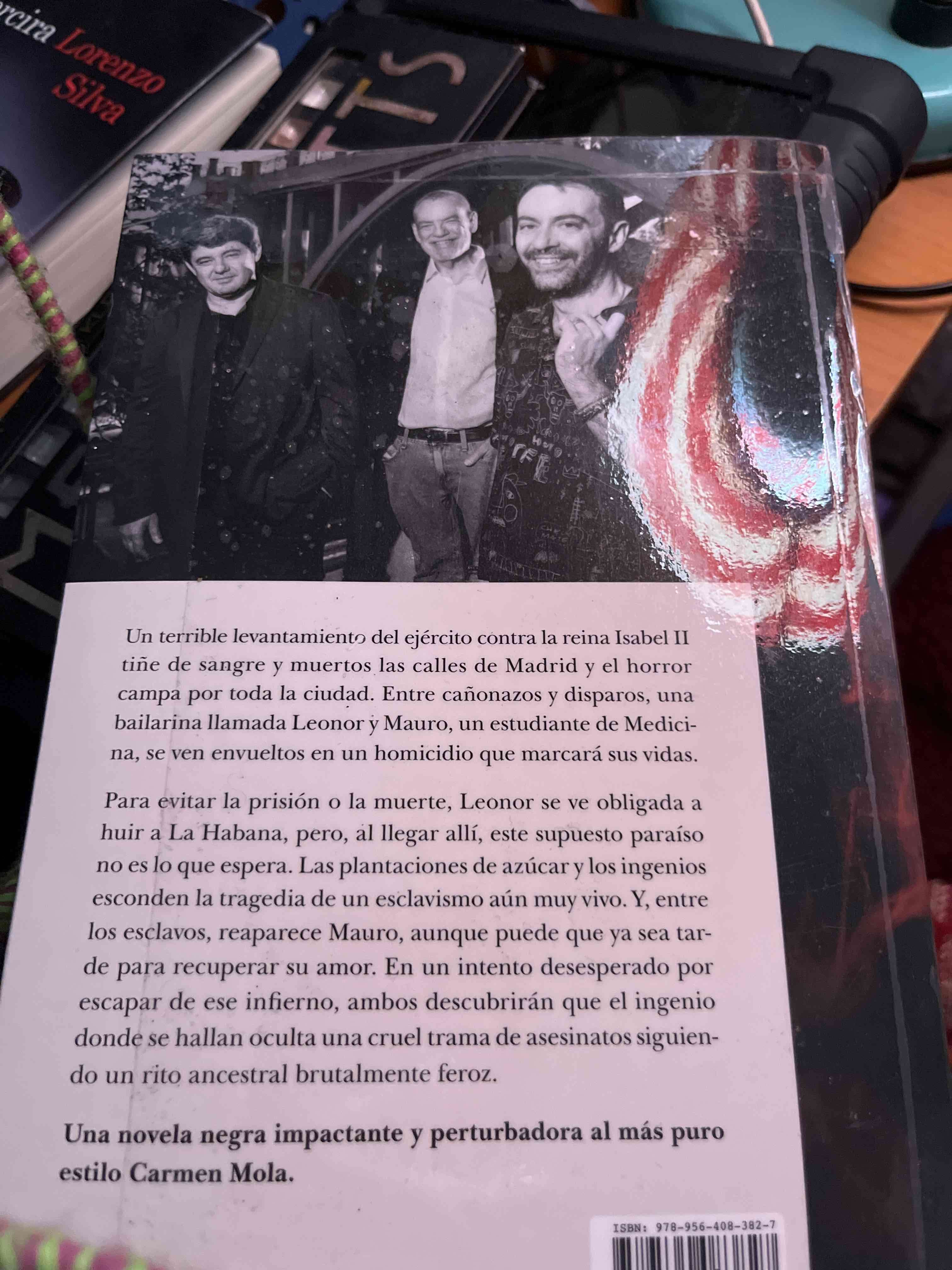 Libro 'El infierno' de Carmen Mola - miniatura 3