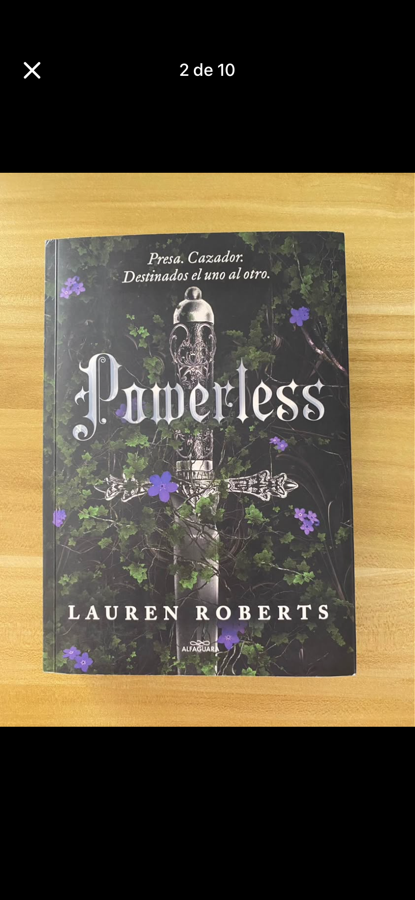 Libro Powerless de Lauren Roberts