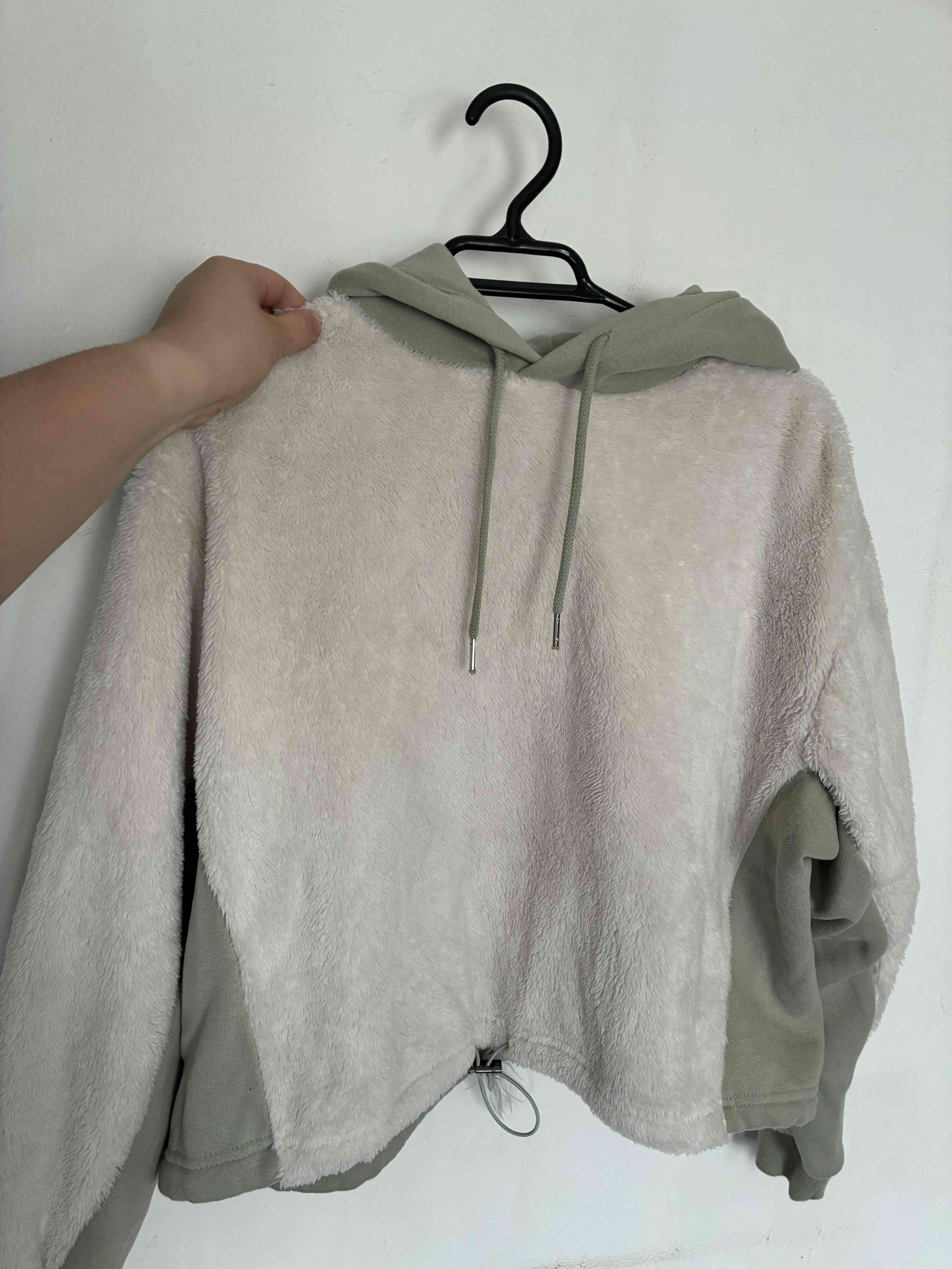 Hoodie peludo bicolor - miniatura 4