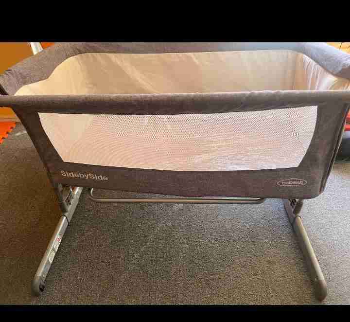 Cuna de bebé gris - miniatura 2