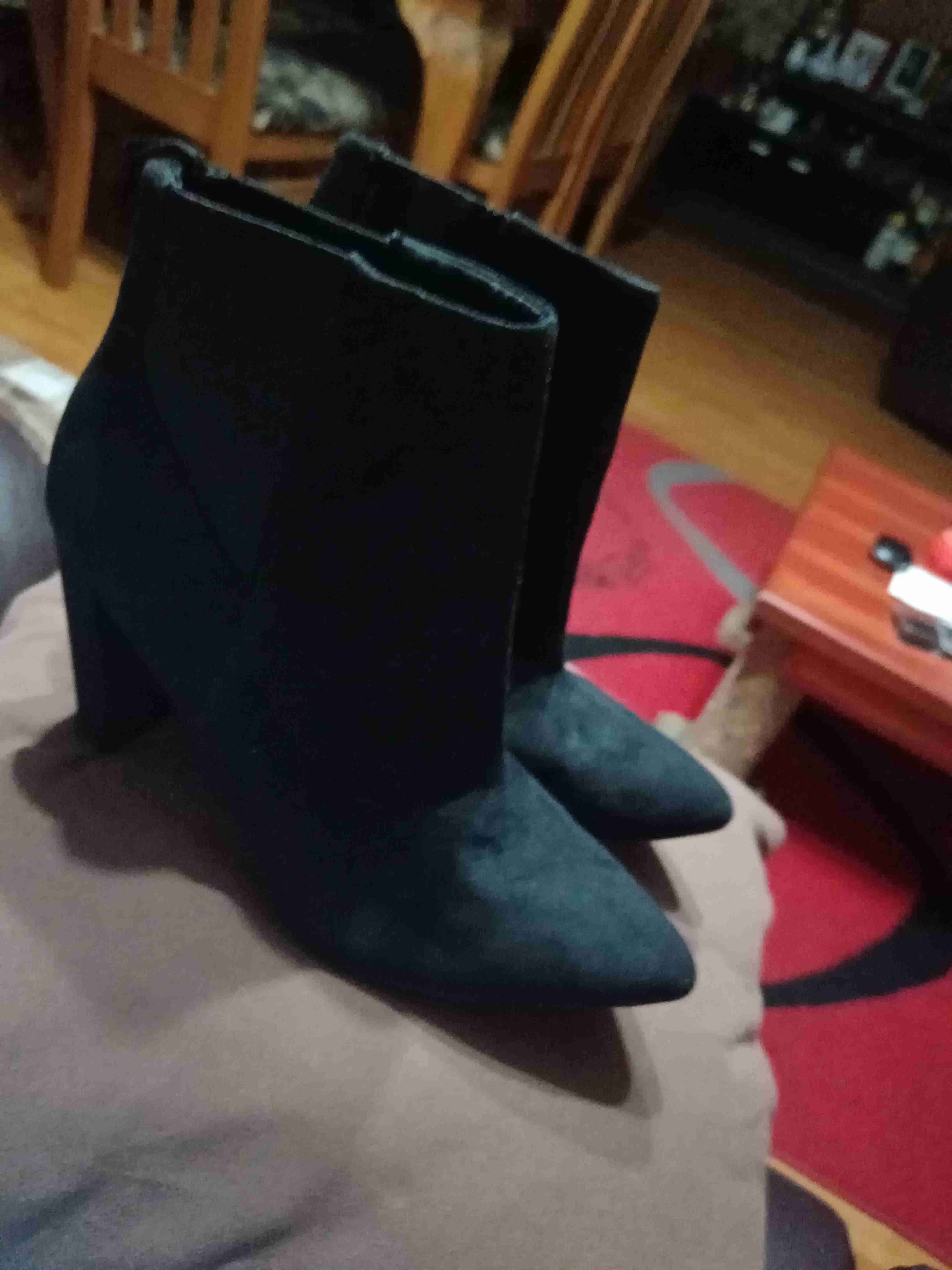 Botines negros de tacón alto - miniatura 2