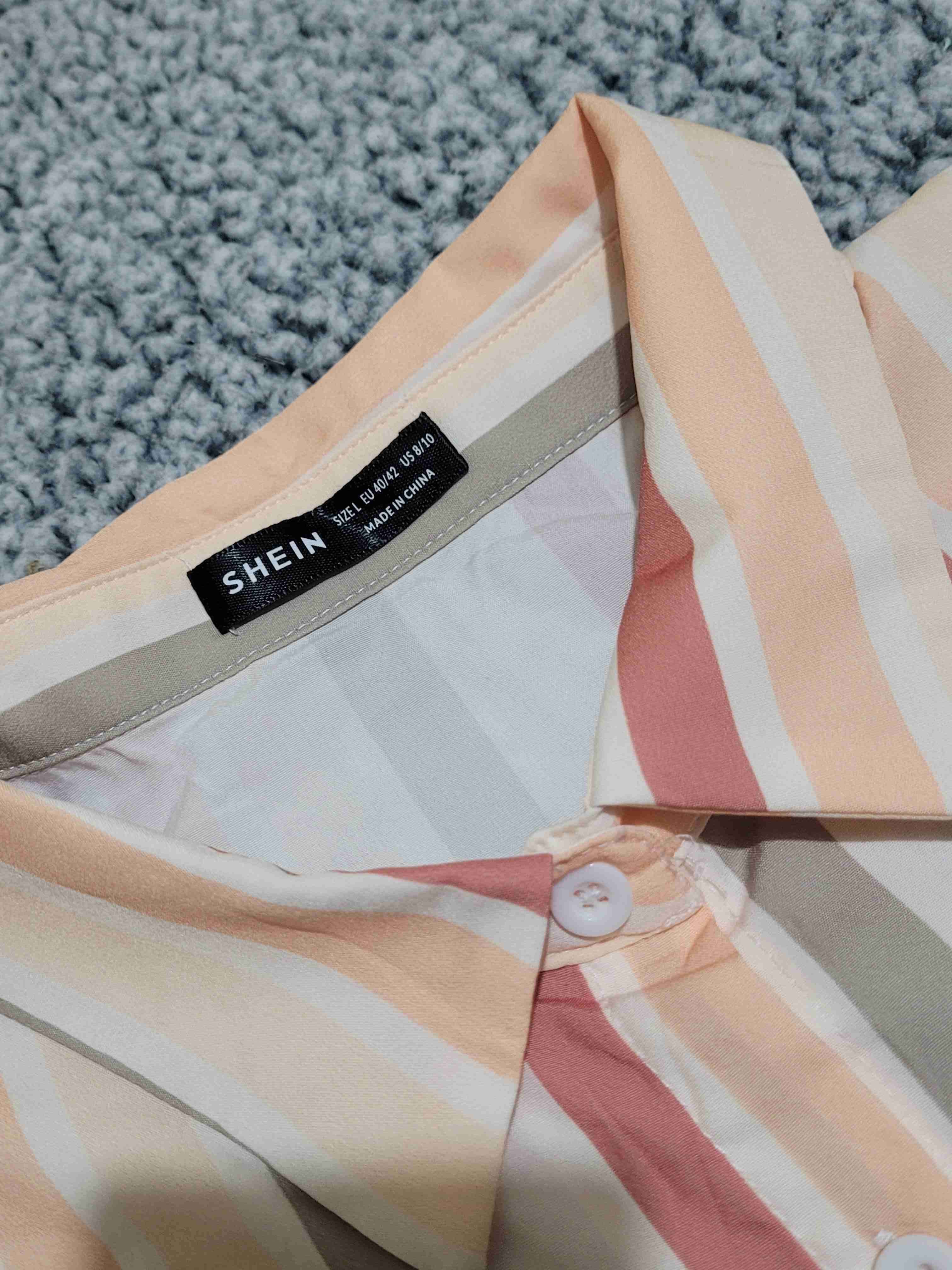 Camisa rayada de colores suaves - miniatura 2