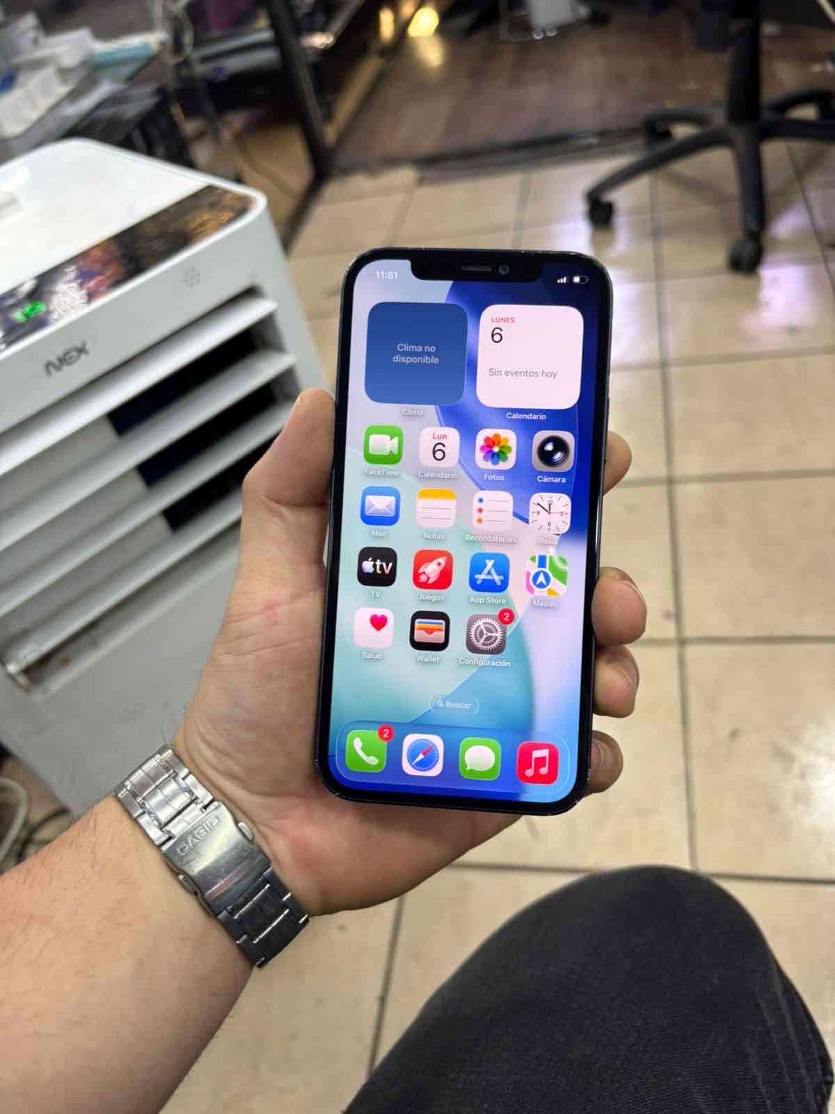 iPhone 12 - miniatura 2