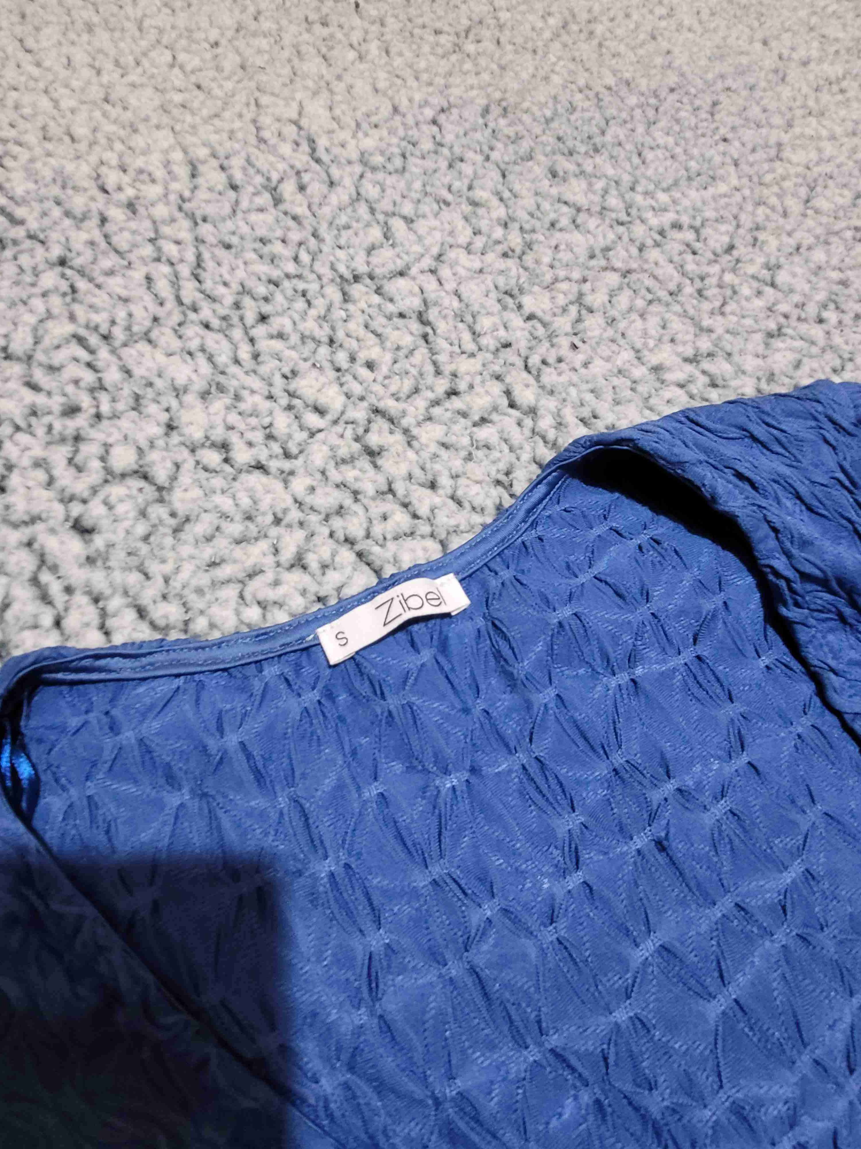 Blusa azul con textura tipo crop top - miniatura 2