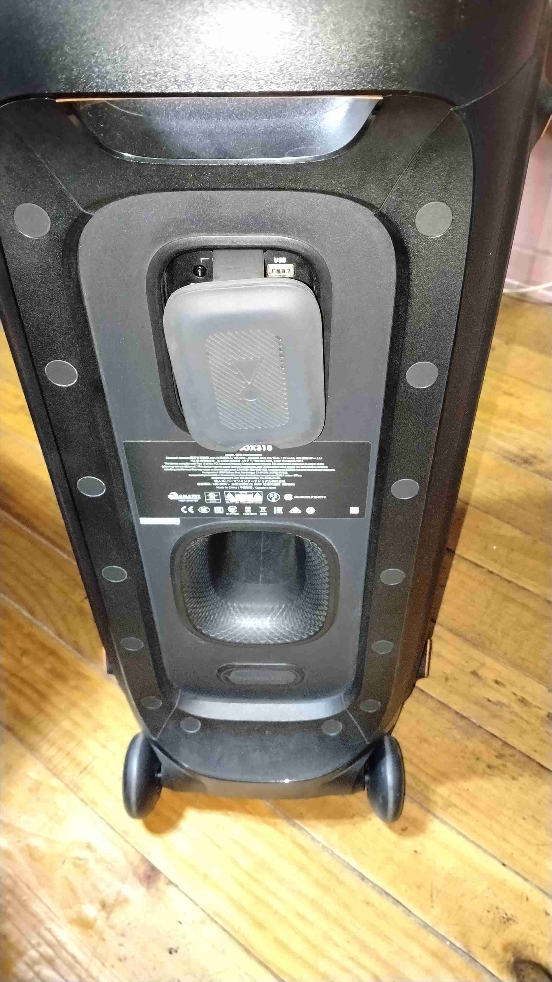 Parlante portátil grande negro - miniatura 1