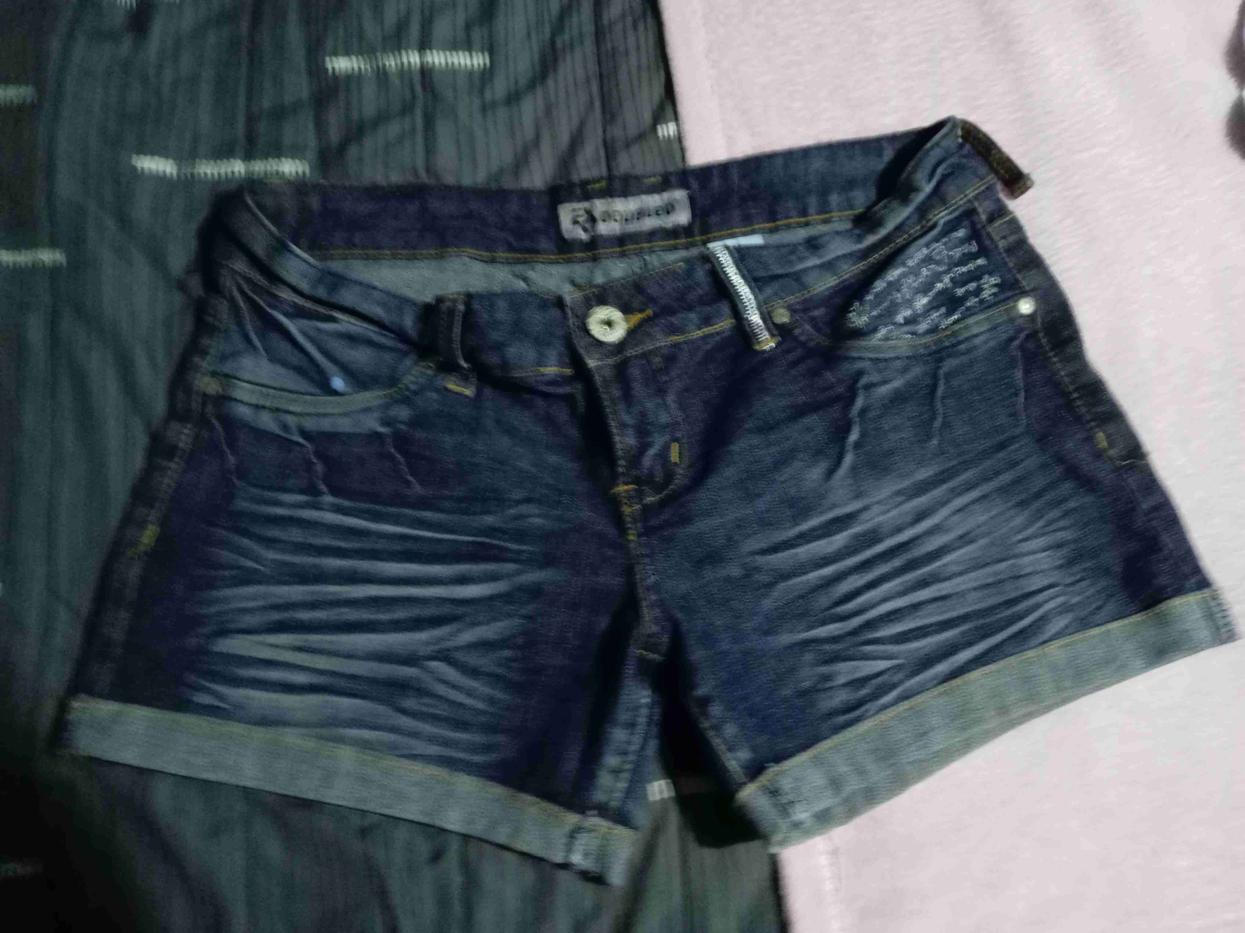 Shorts de mezclilla con detalles - miniatura 2