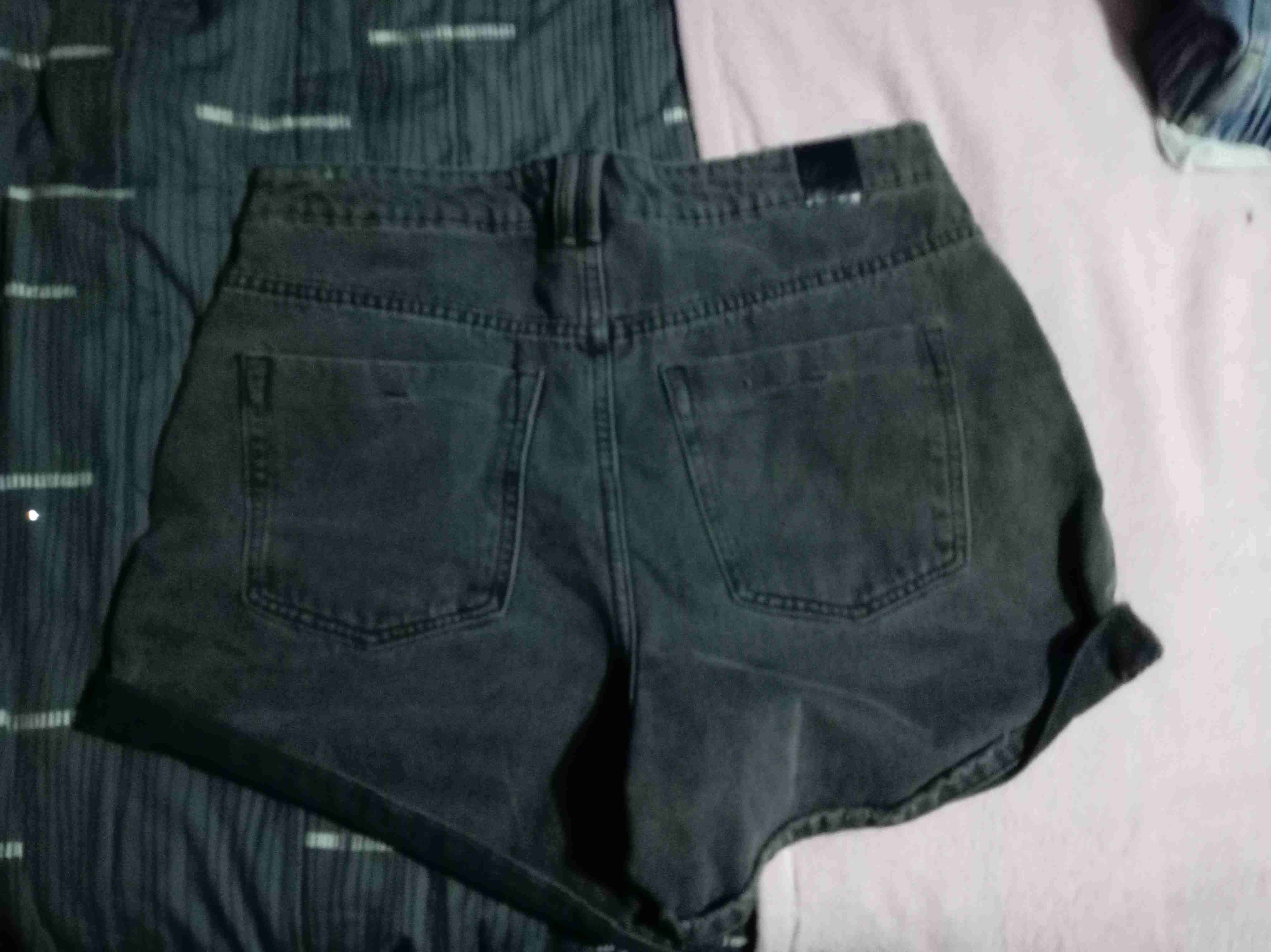 Short de mezclilla negro - miniatura 2