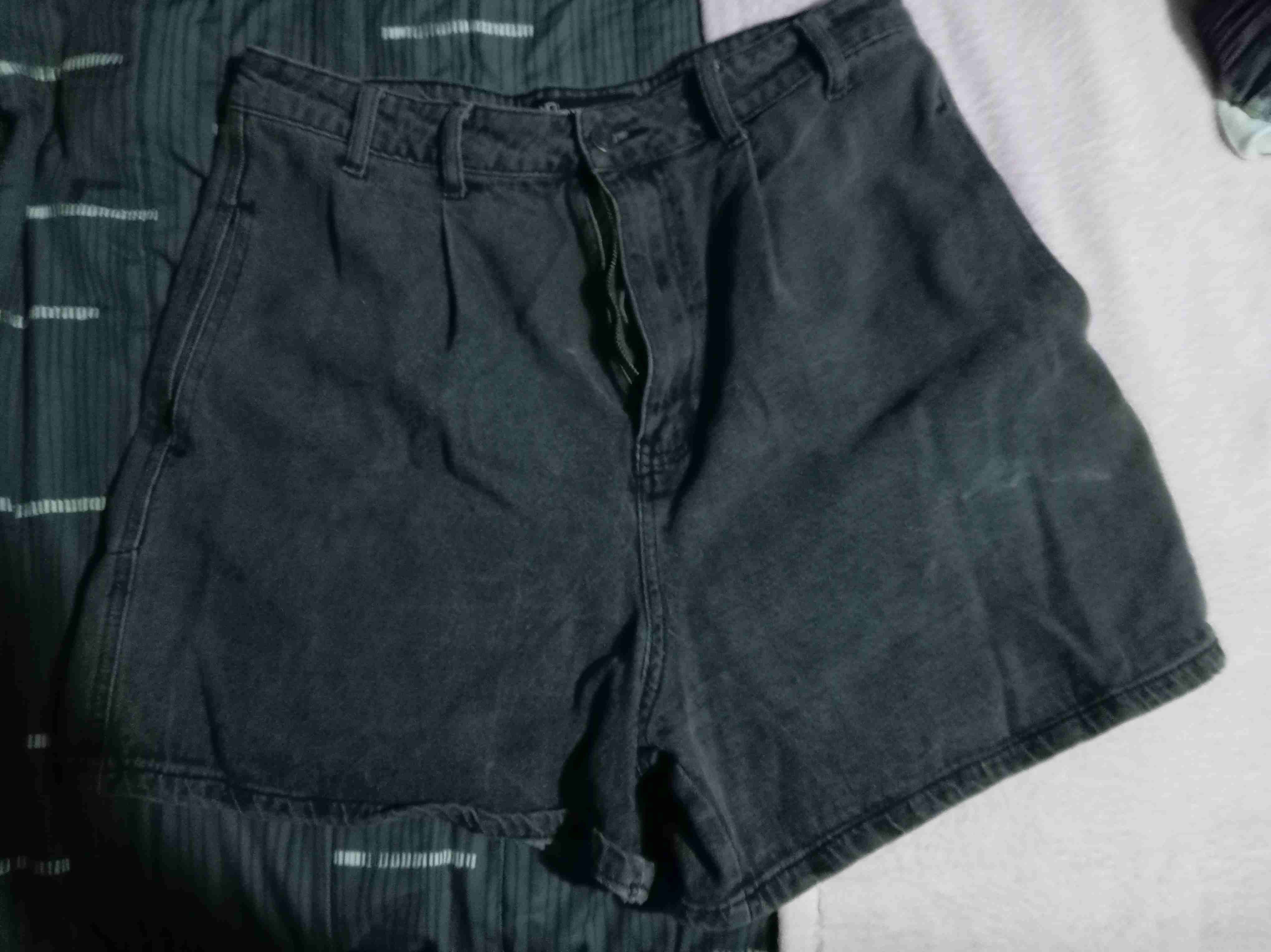 Short de mezclilla negro - miniatura 3