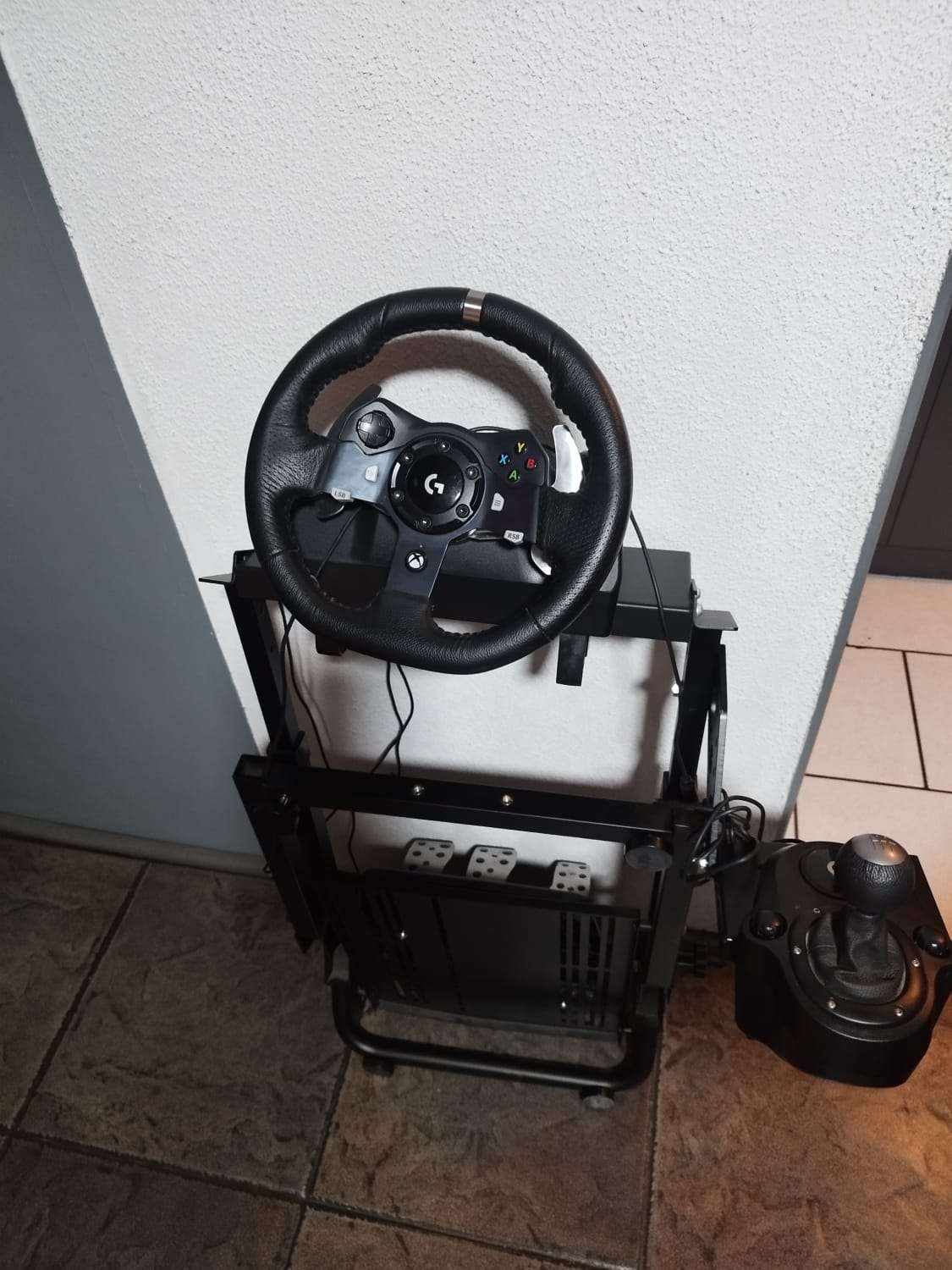 Vendo Logitech G920 con soporte metalico - miniatura 2