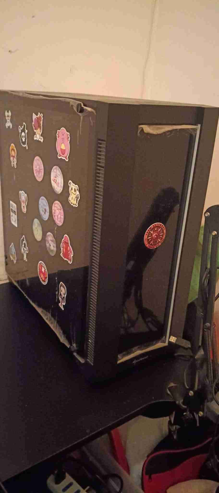 PC Torre Ryzen 5 3600x, GTX 1660 Super, 32 GB Ram, - miniatura 2