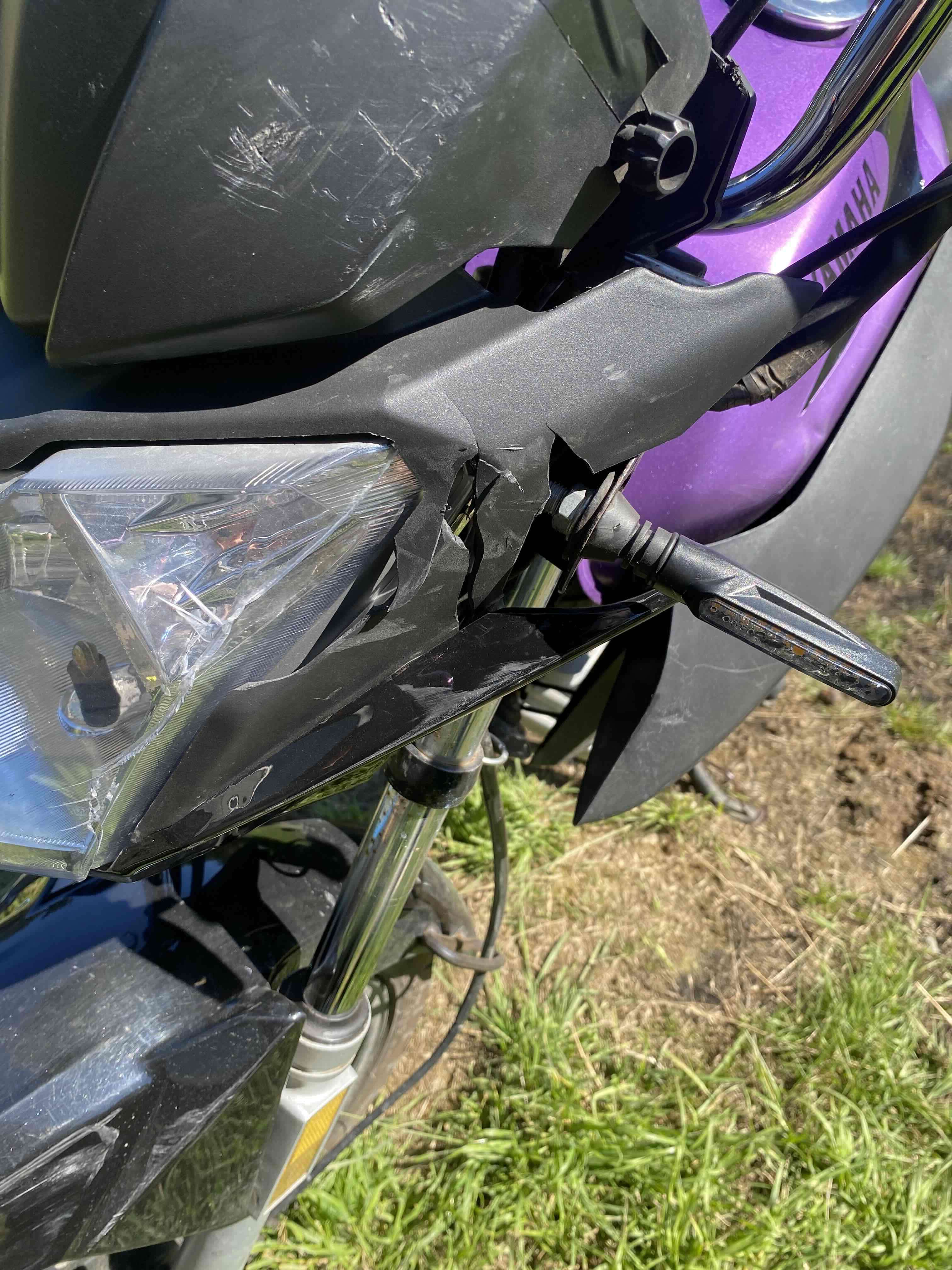 Motocicleta Yamaha YBR 125cc - miniatura 3