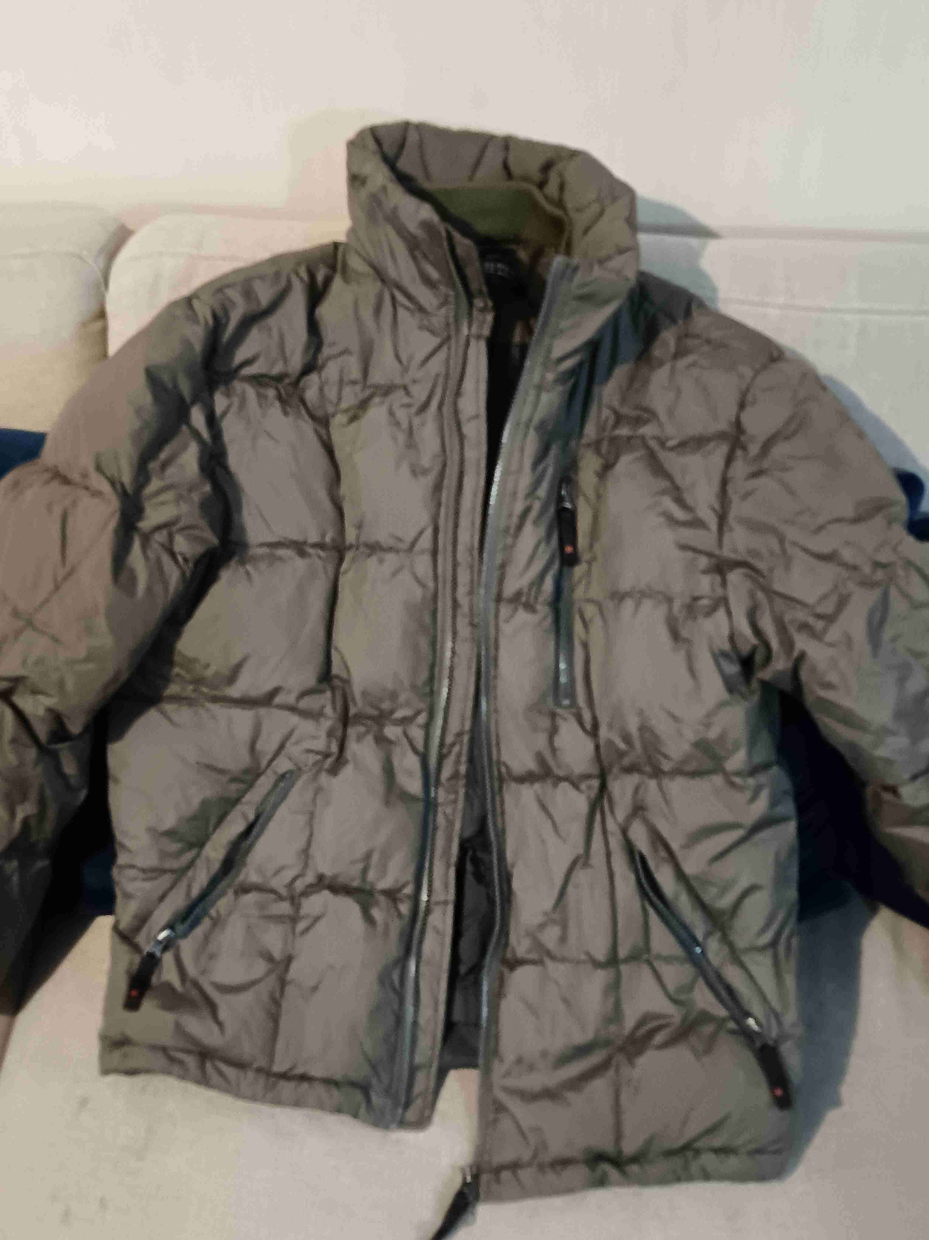 8 Chaquetas acolchadas roja con capucha - miniatura 2