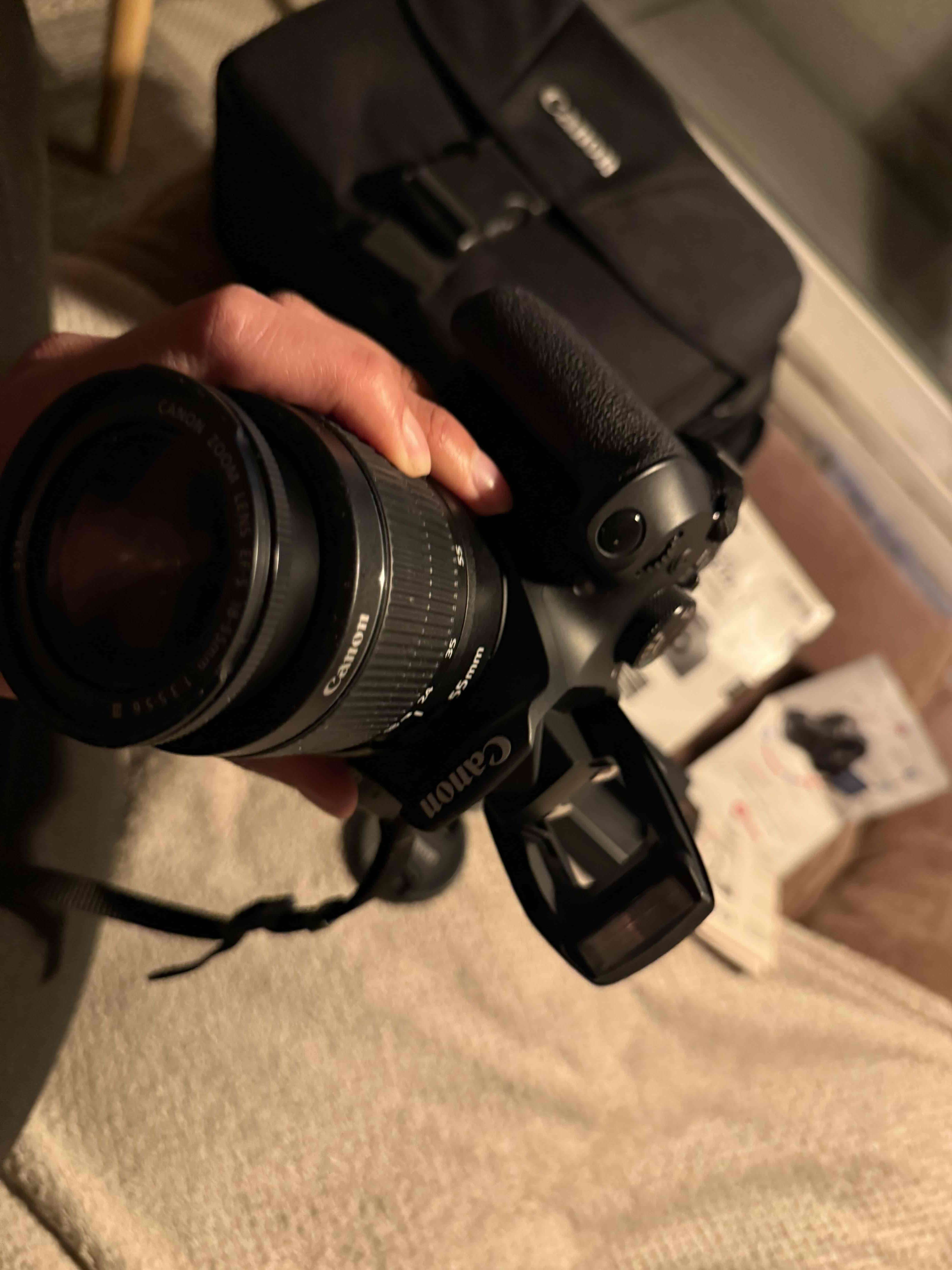 Cámara Canon Rebel T6 con accesorios - miniatura 2