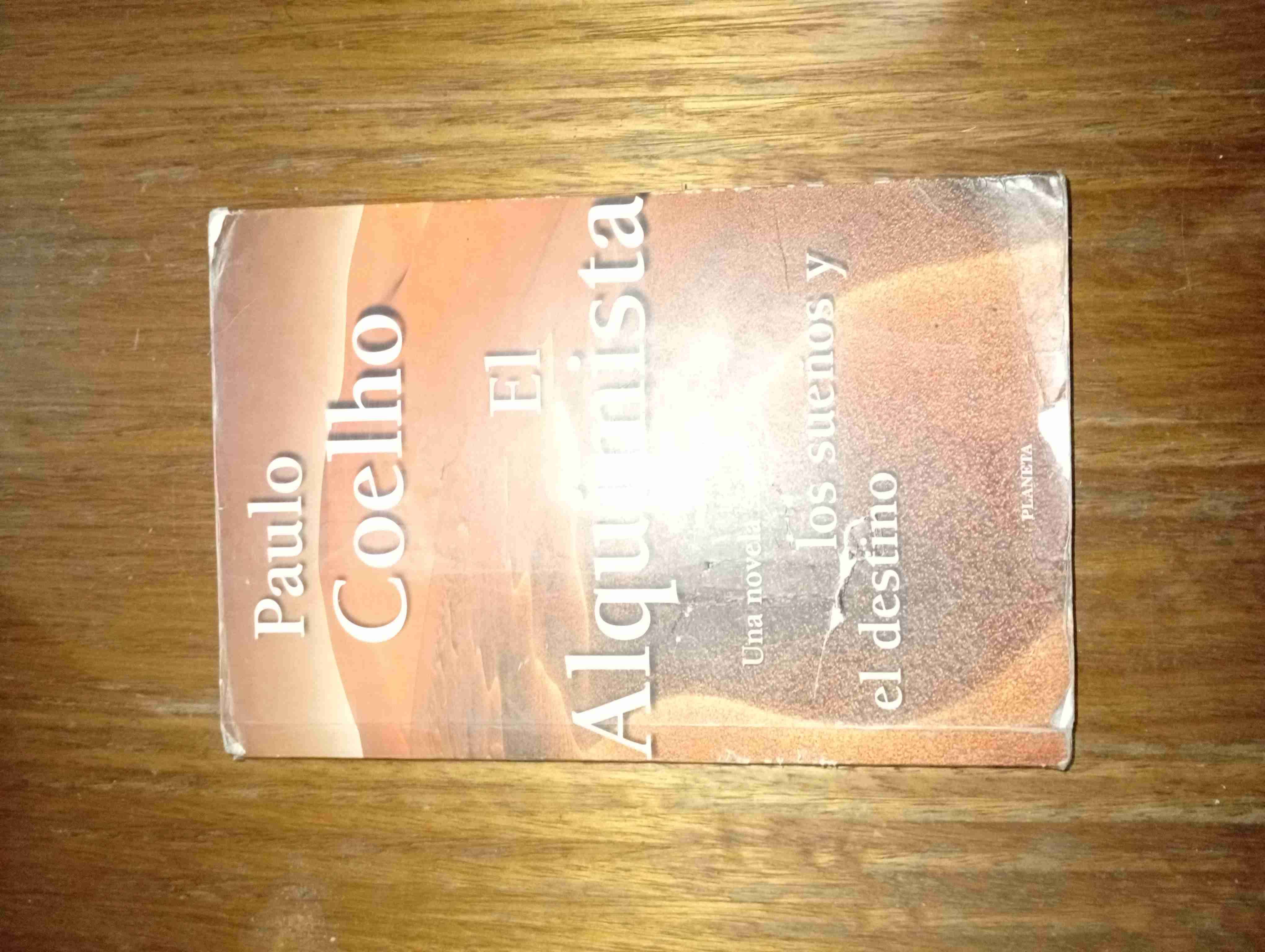 Libro El Alquimista de Paulo Coelho - miniatura 1