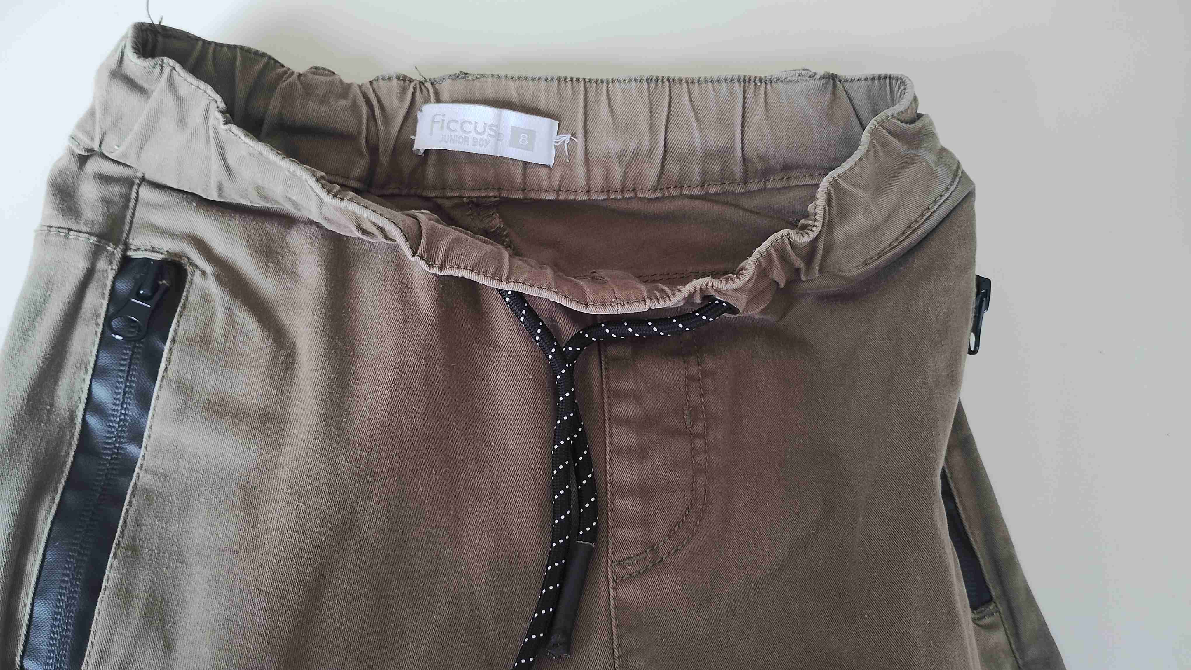 Pantalones ficcus jogger verde militar talla 8 - miniatura 3