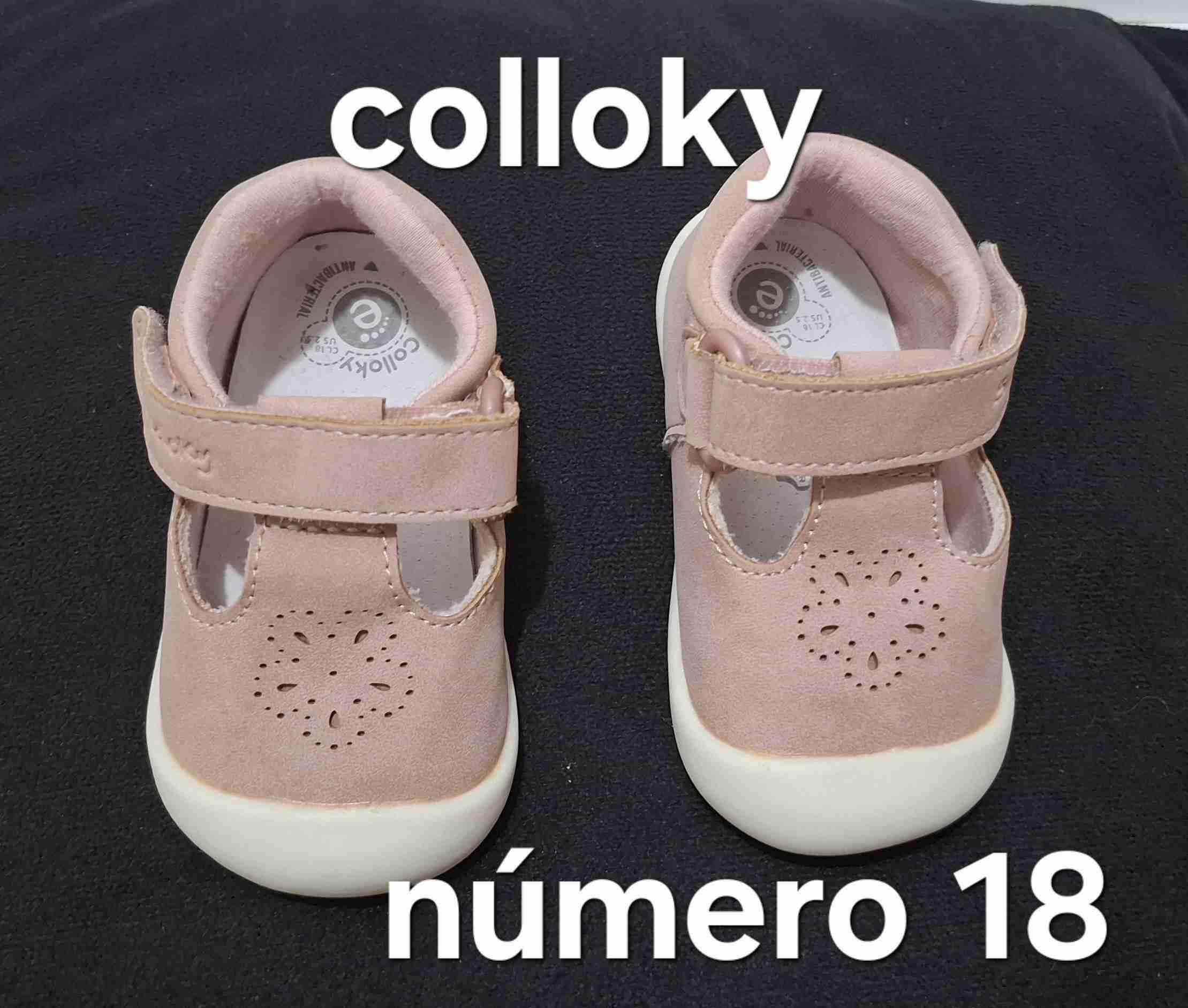 Zapatos bebe blancos con flor - miniatura 4