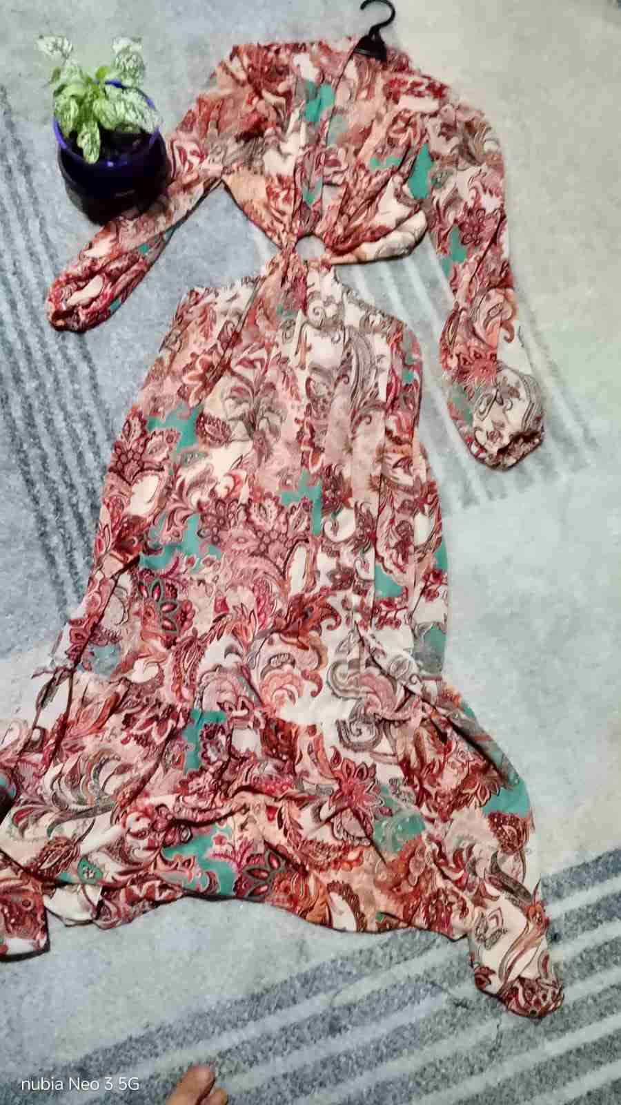 Pantalón gris amplio - miniatura 4