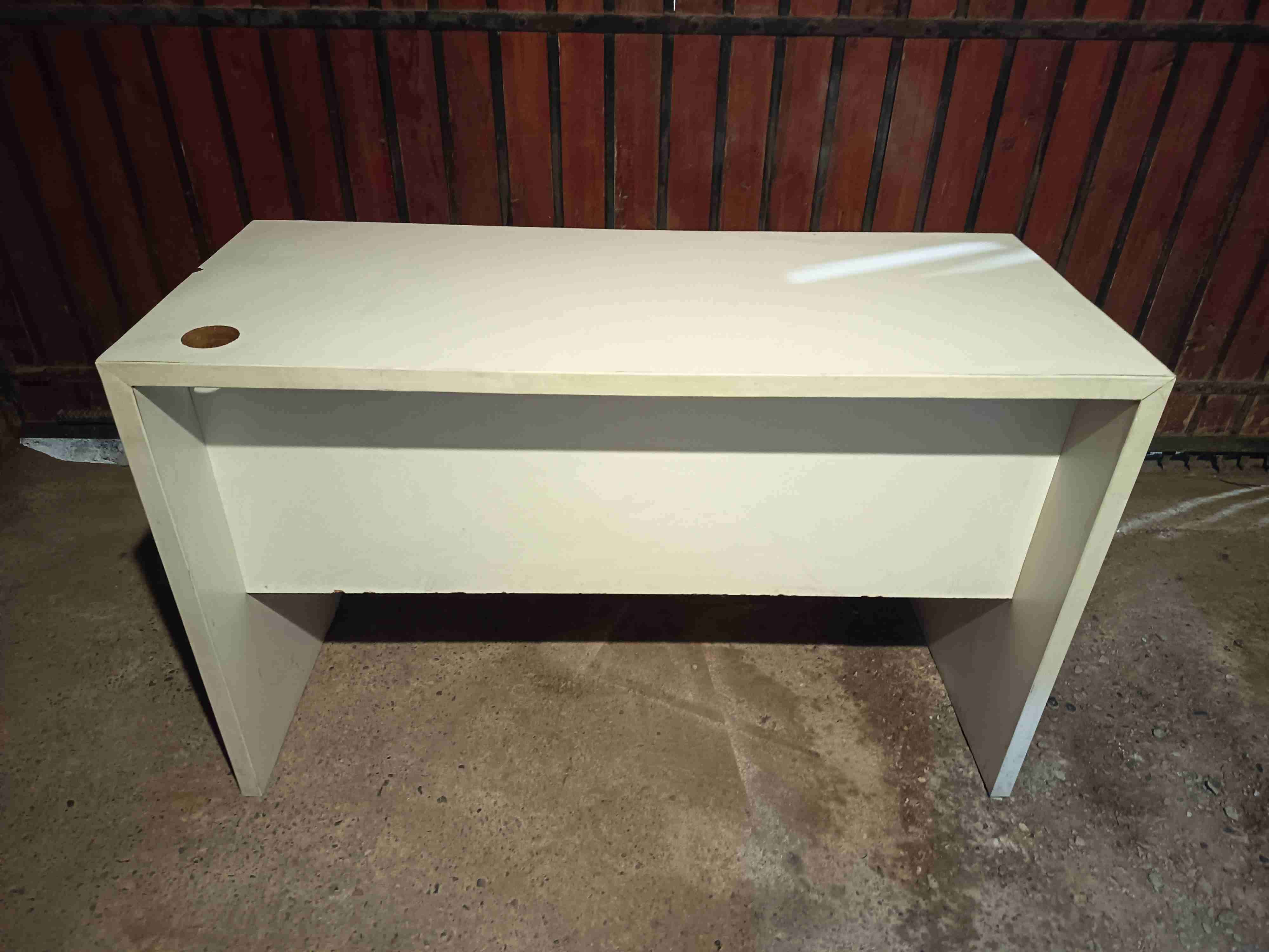 Escritorio blanco - miniatura 1