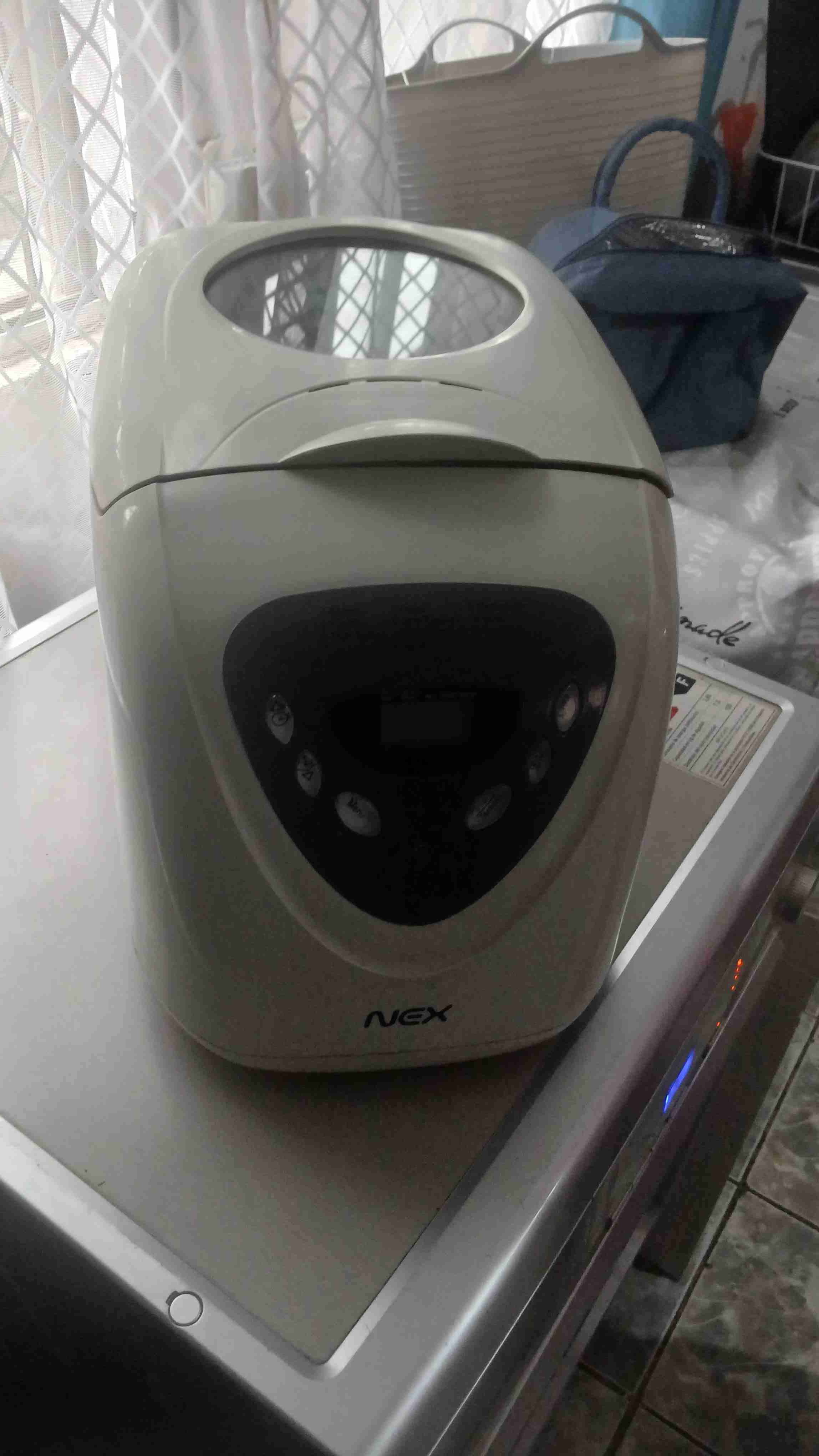 Máquina de pan NEX blanca - miniatura 1