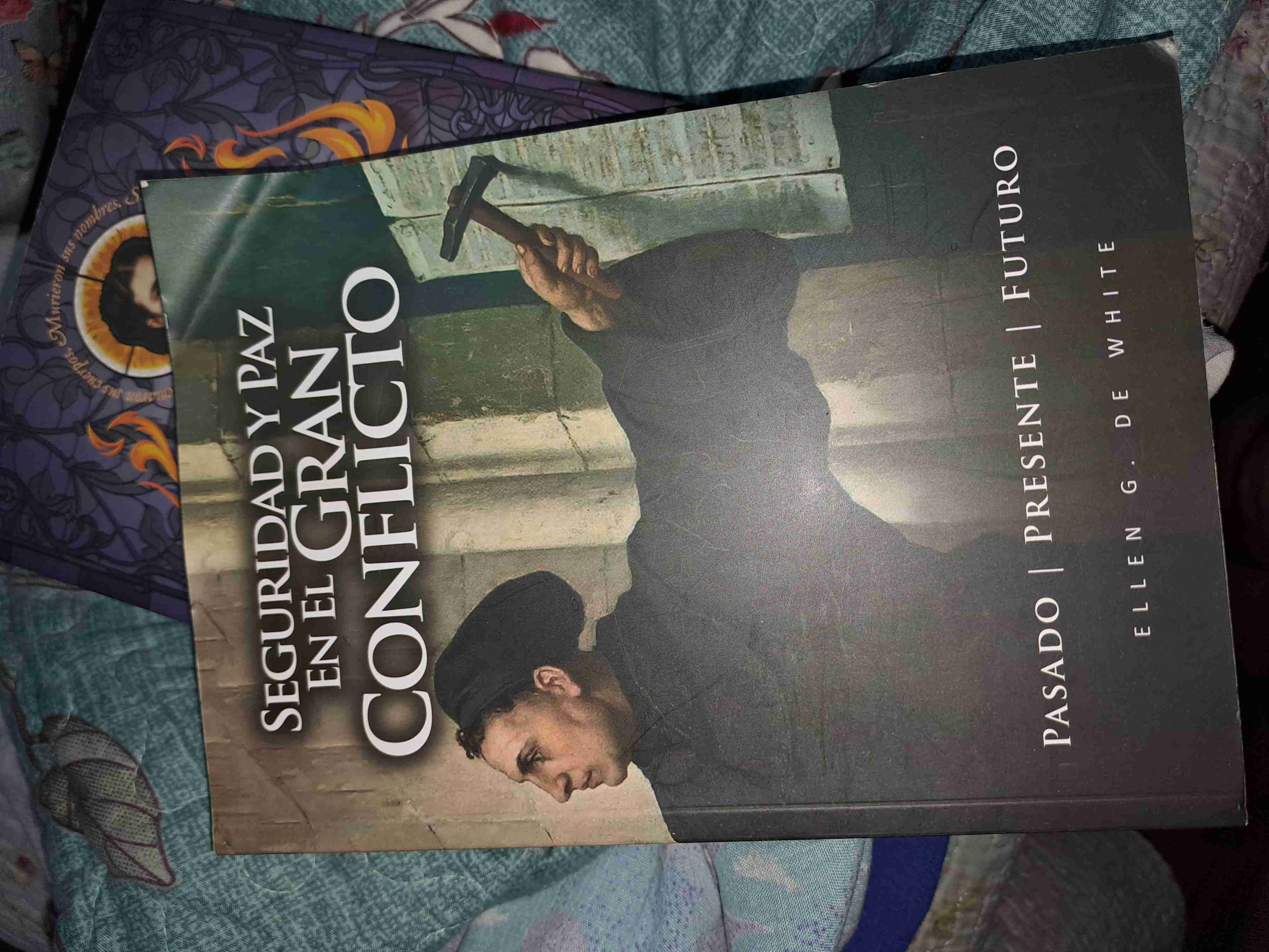 Libro Seguridad y Paz en el Conflicto