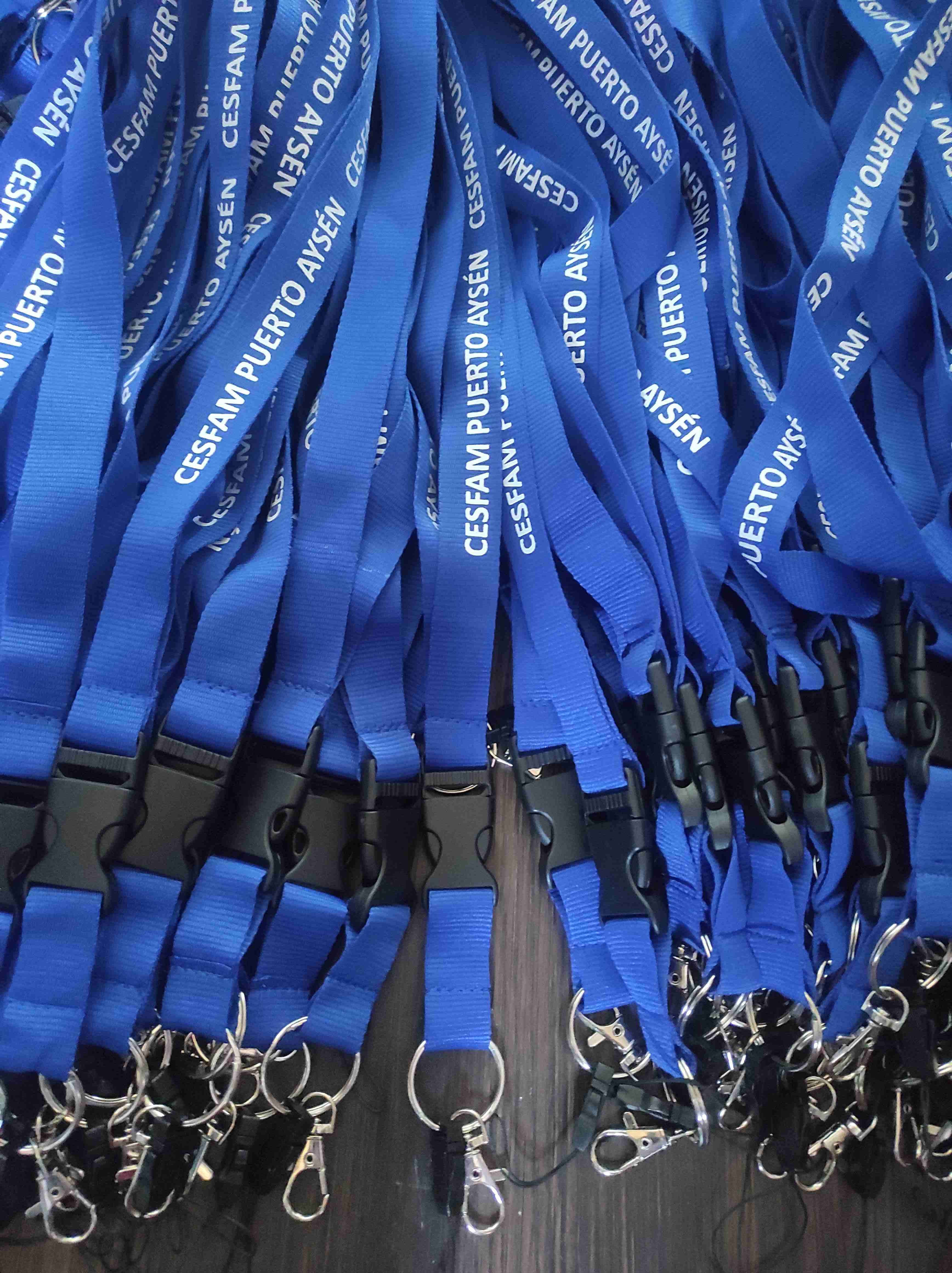 Lanyard personalizados + Porta credencial - miniatura 4