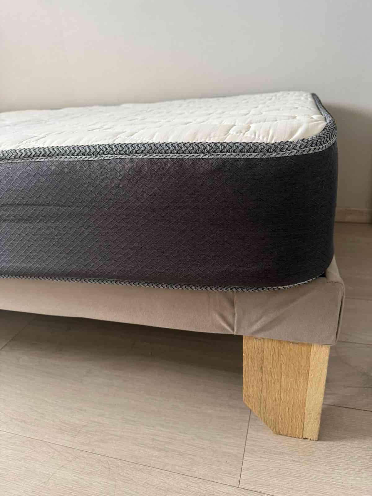 Cama de una plaza con colchón y banqueta - miniatura 3