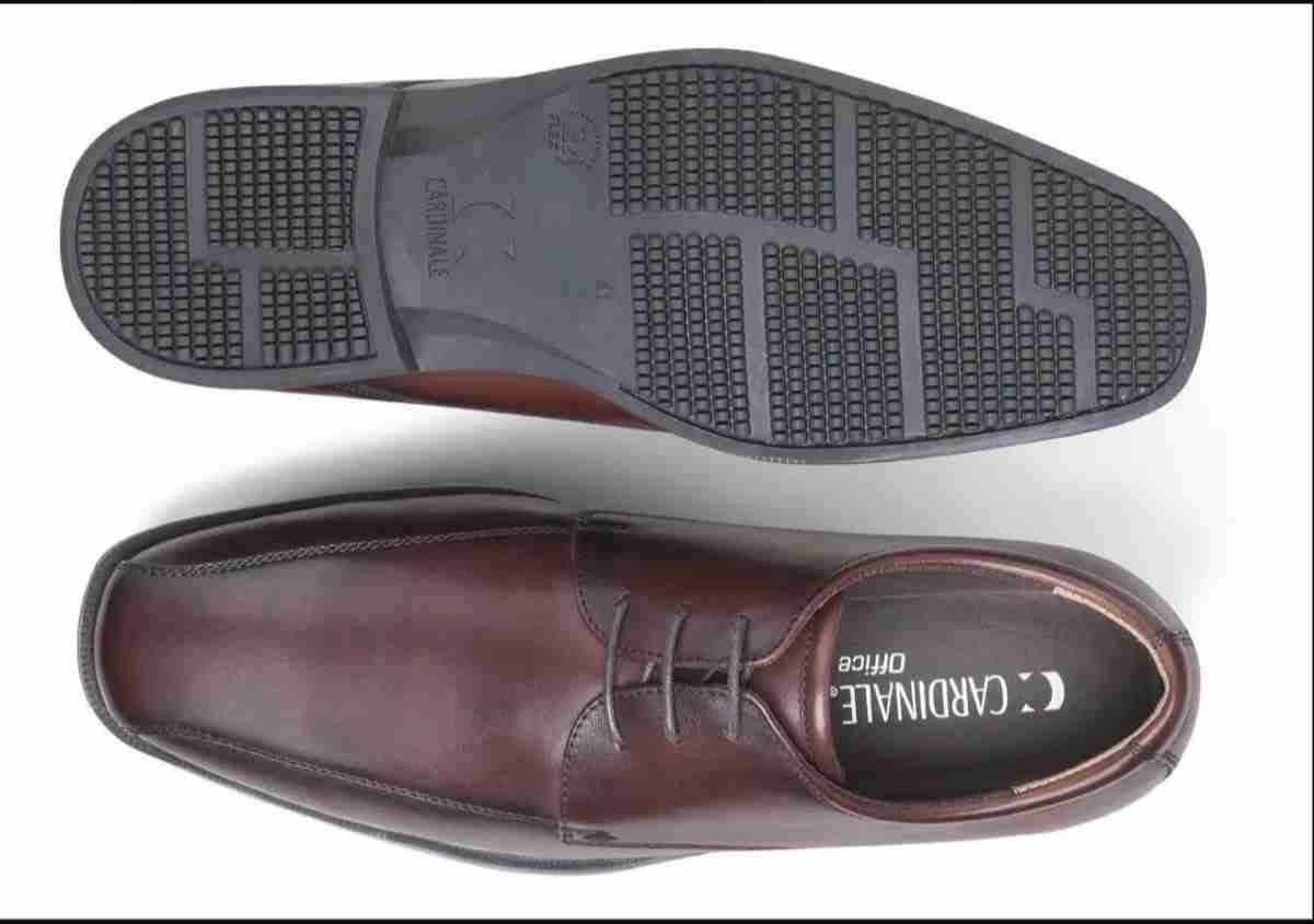 Zapatos de vestir marrón cuero marca Cardinale. - miniatura 4