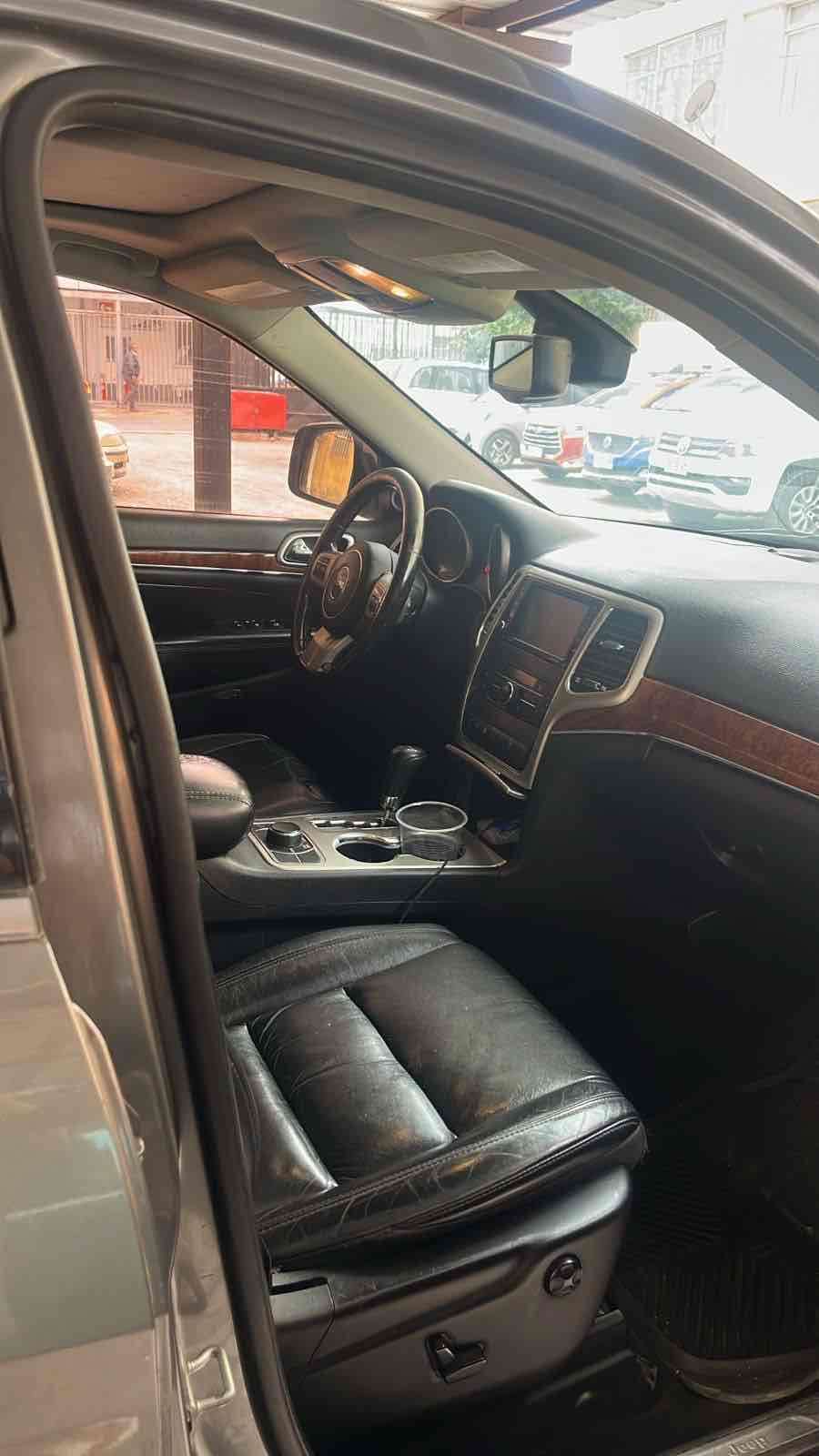 2013 Jeep grand cherokee limited 5.7 cc - miniatura 4