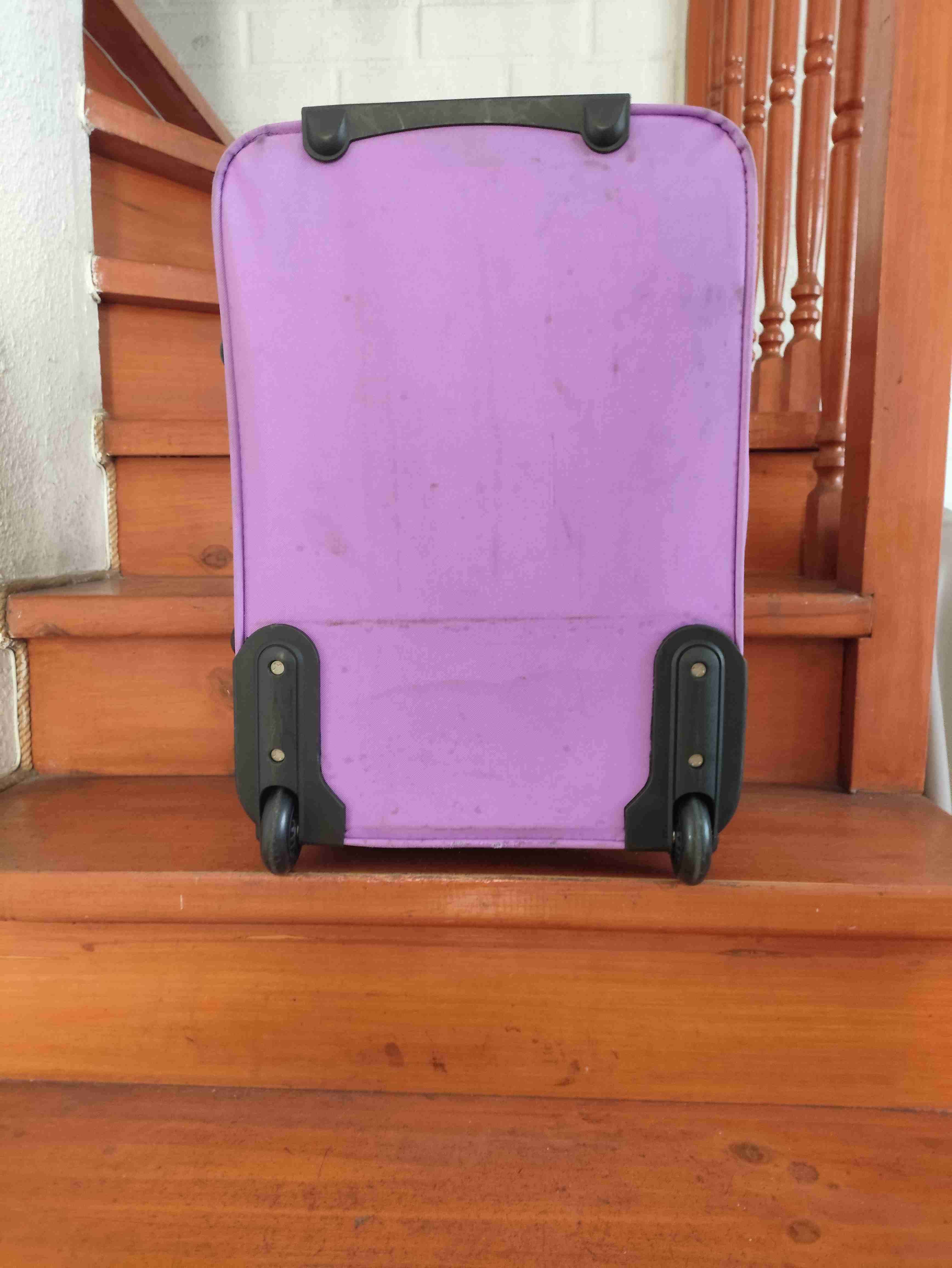 Maleta de viaje morada - miniatura 2