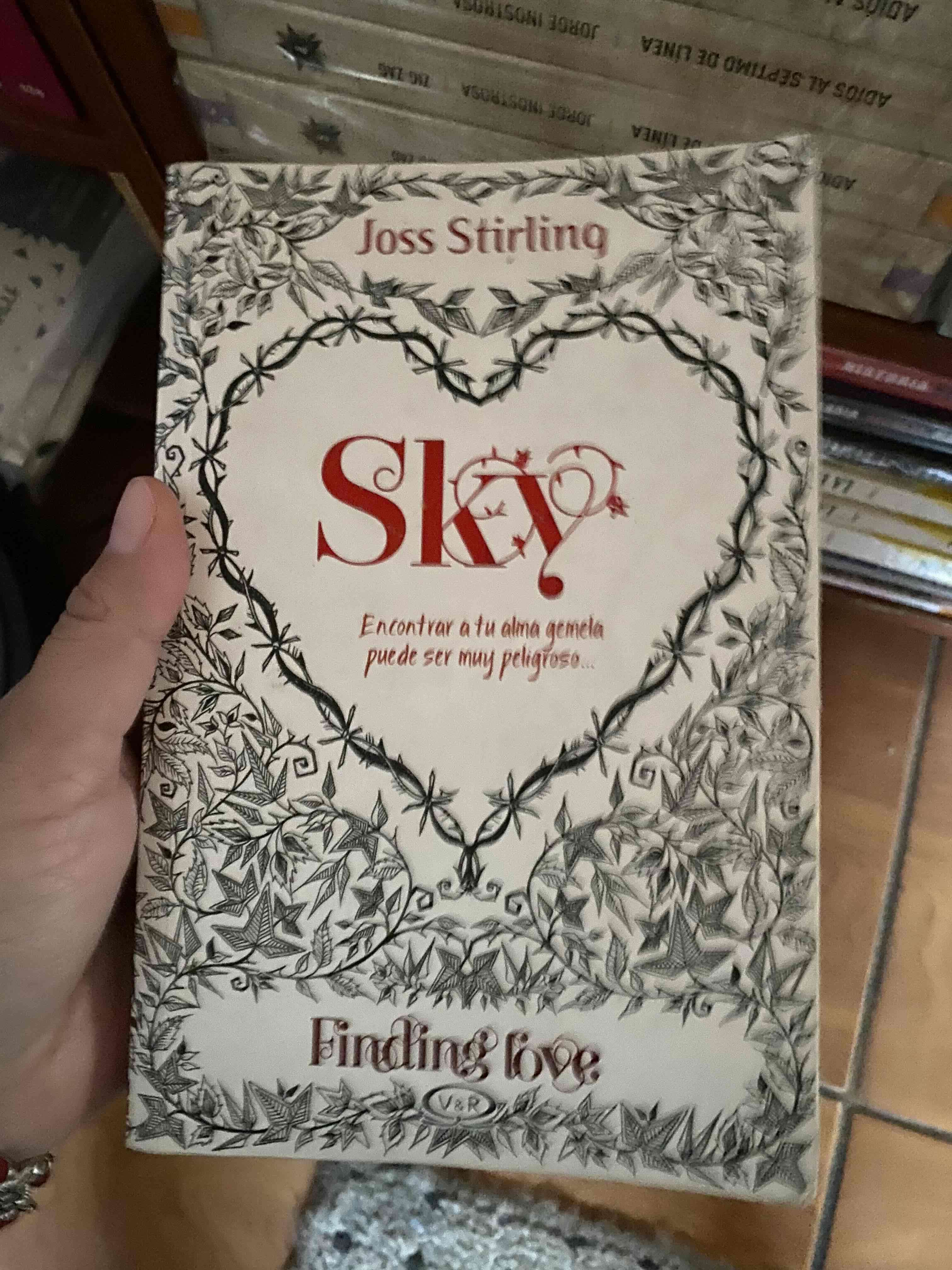 Libro 'Sky' de Joss Stirling