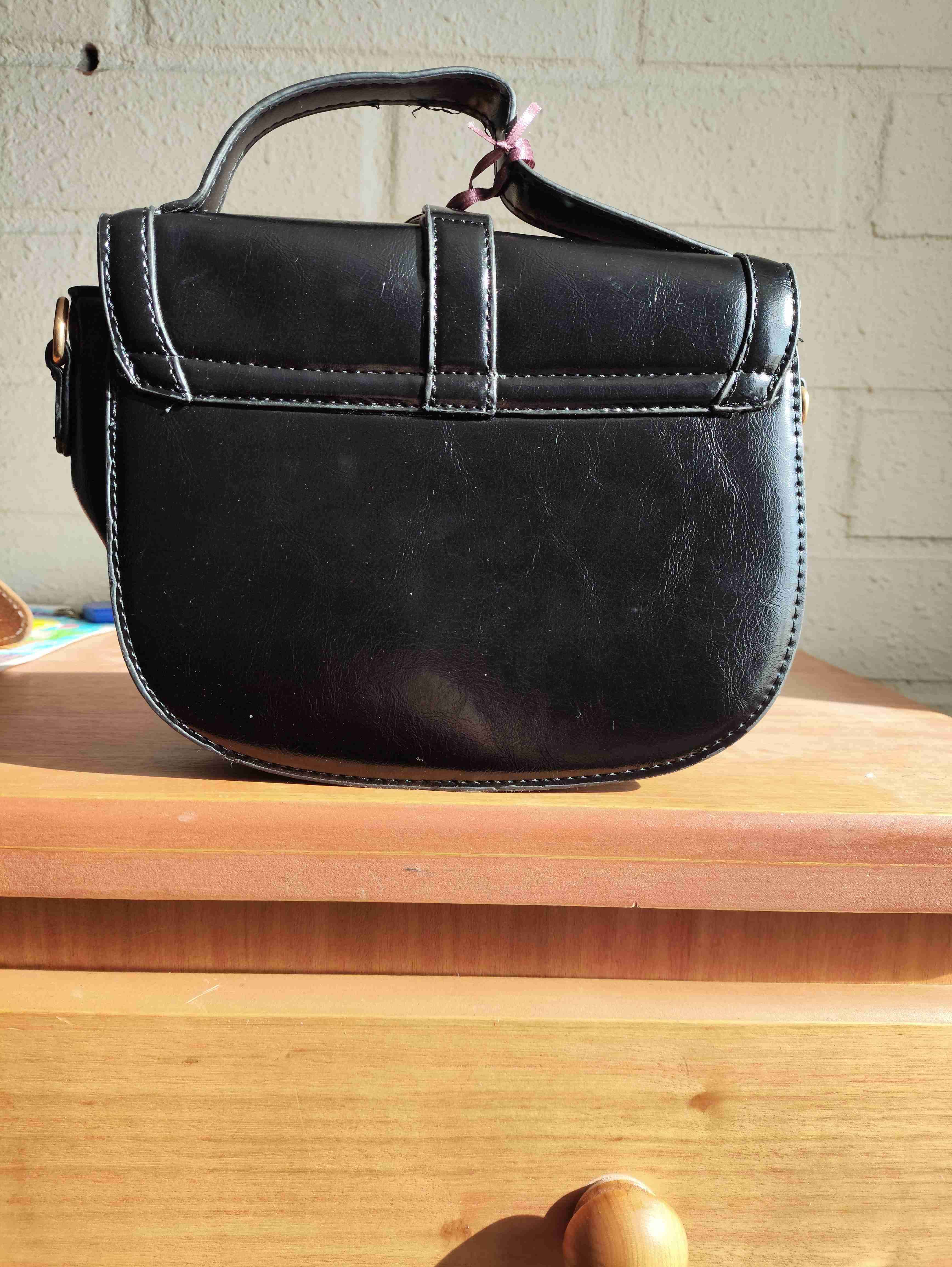 Cartera negra de cadena metálica - miniatura 2