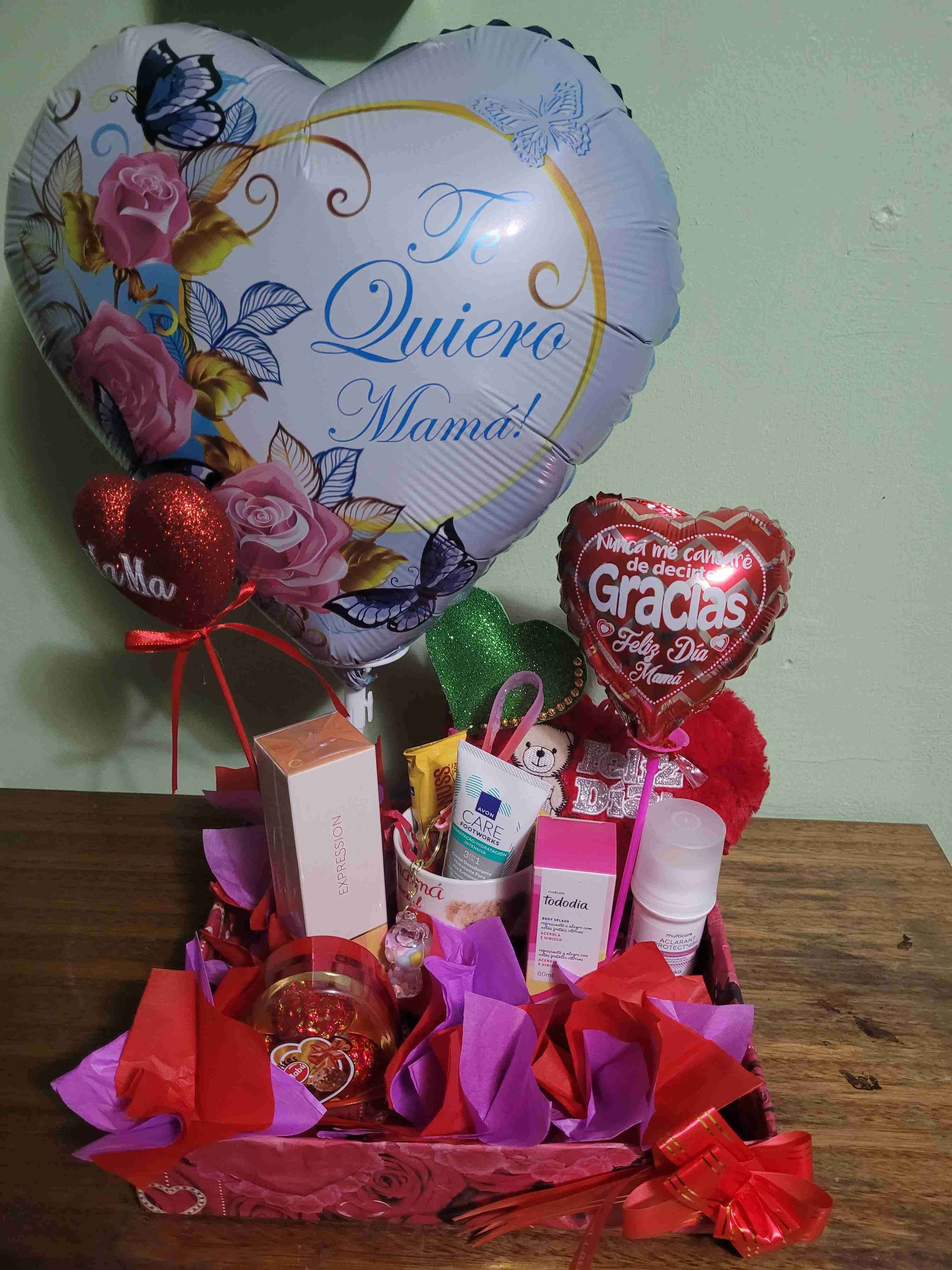 Caja de regalo con globos - miniatura 5