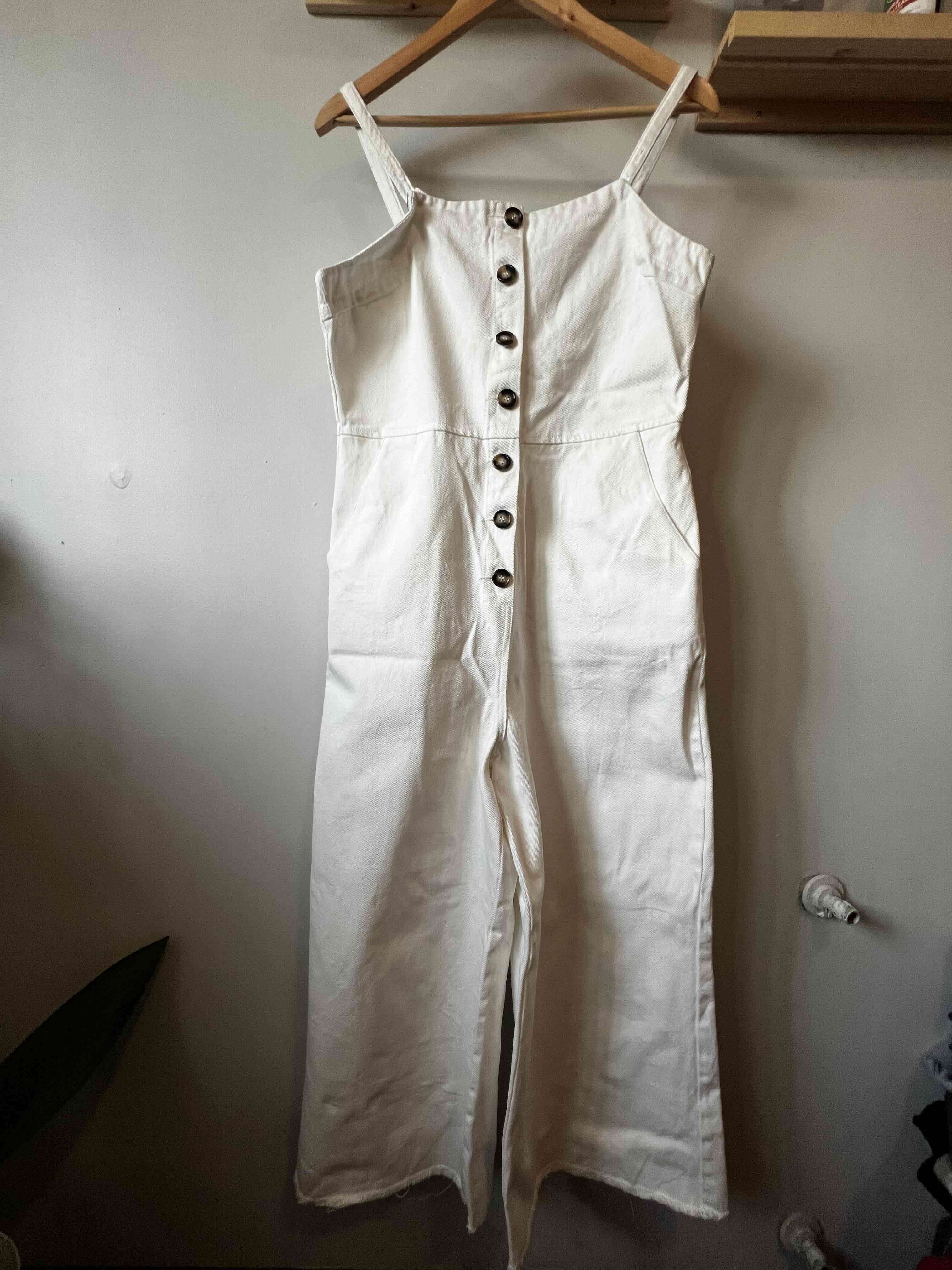 Jardinera o enterito blanco con botones Talla M - miniatura 2