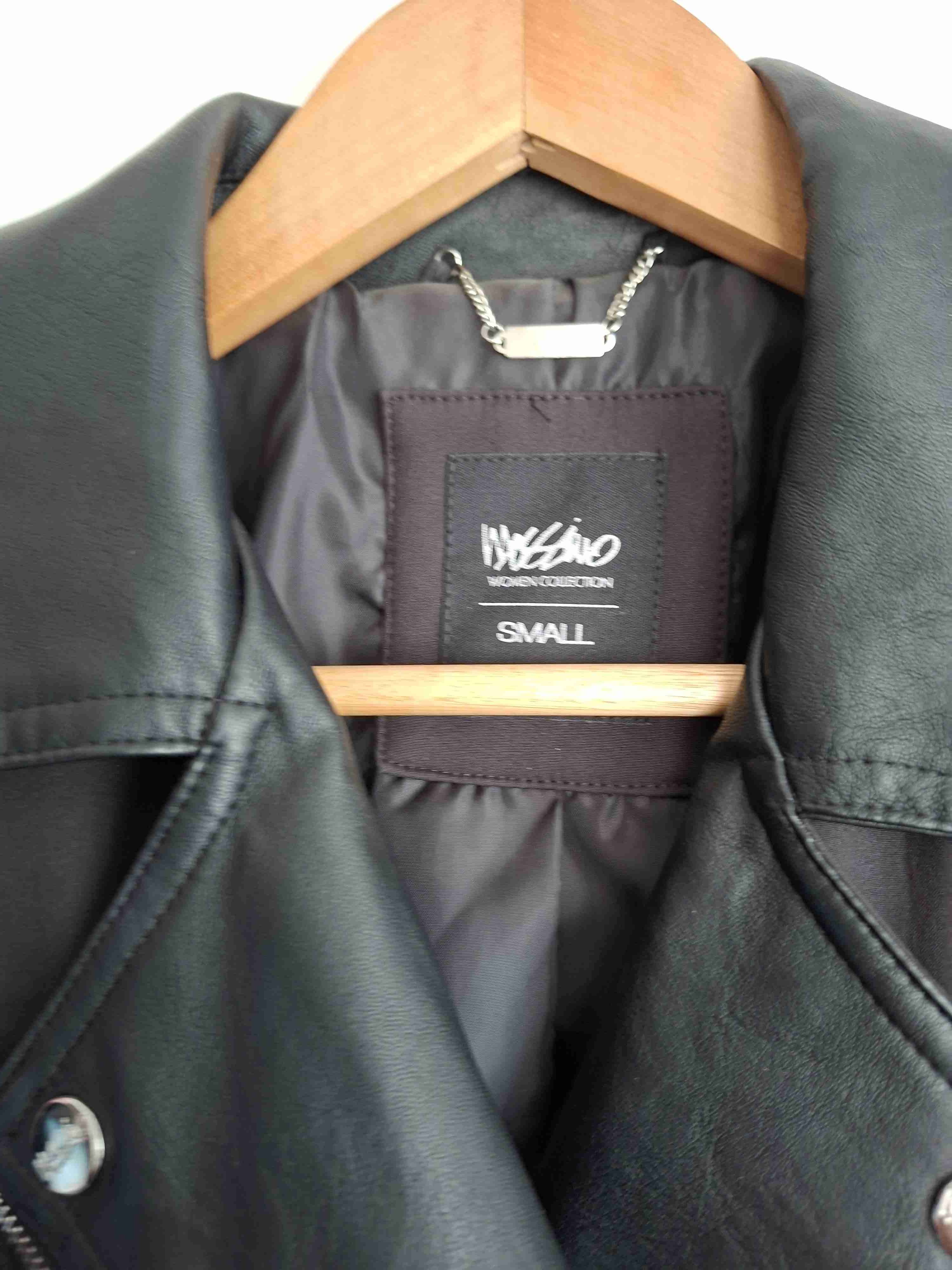 Chaqueta negra biker estilo cuero mossimo - miniatura 3