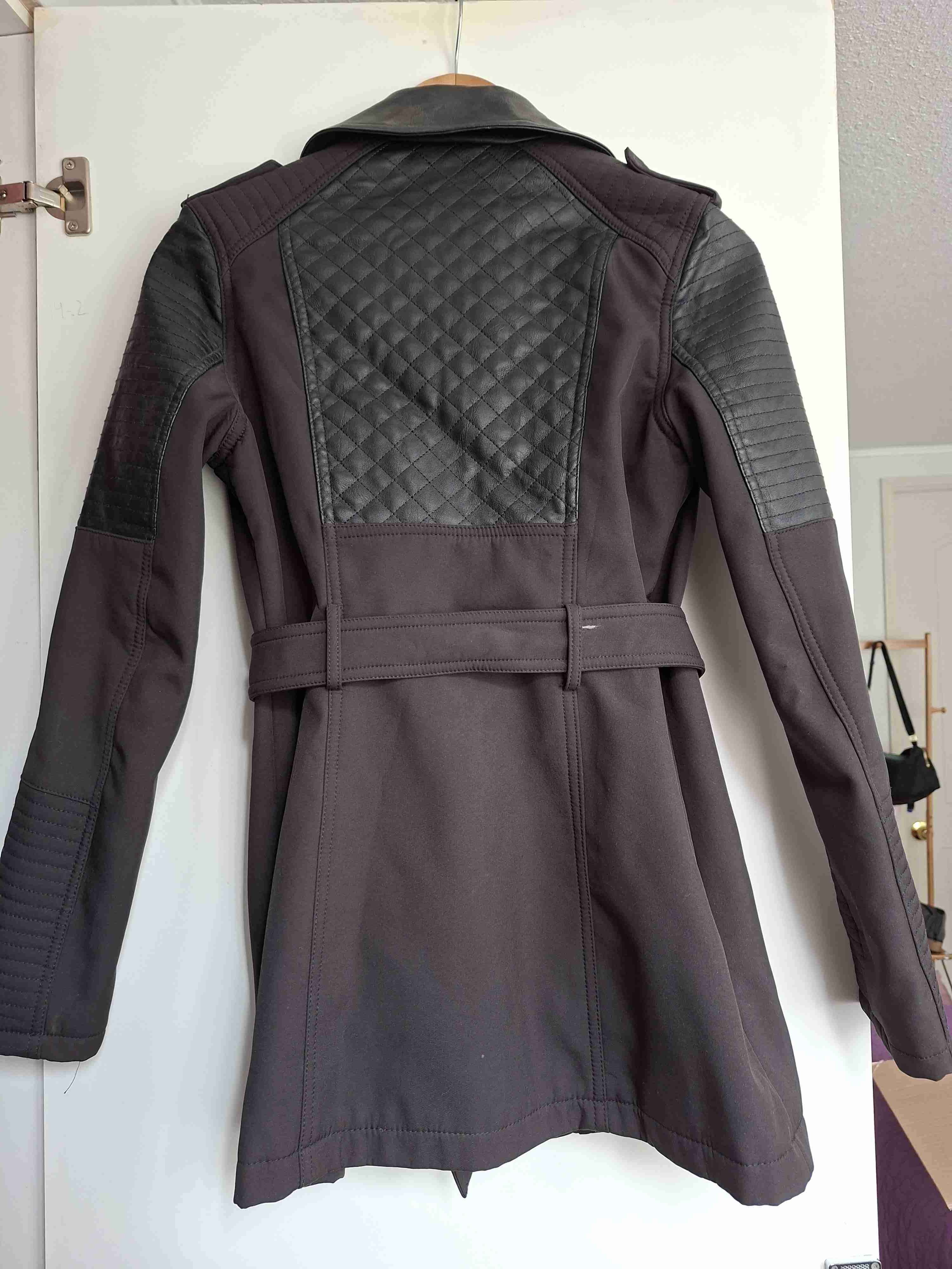 Chaqueta negra biker estilo cuero mossimo - miniatura 5