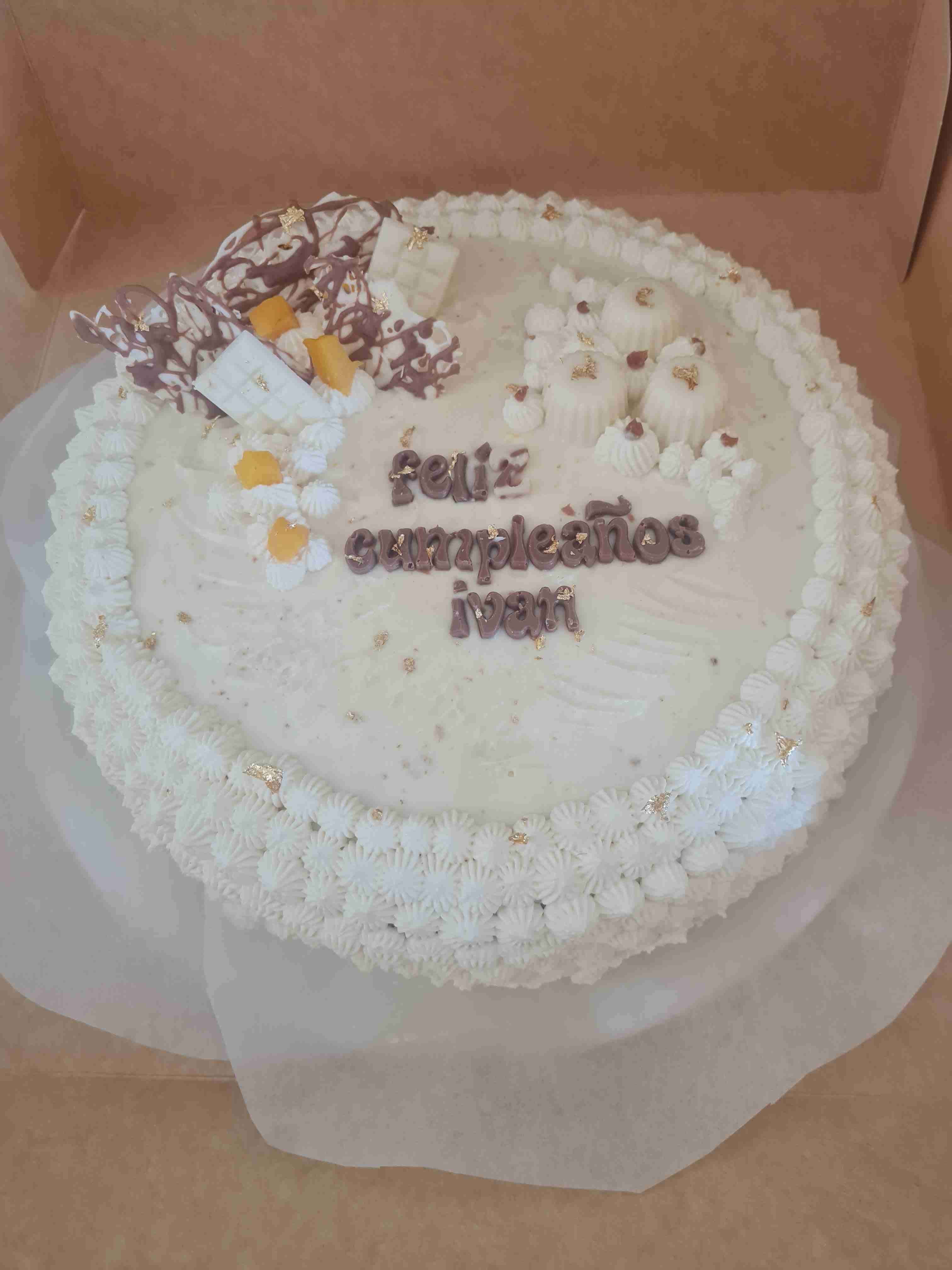 Torta de cumpleaños personalizada - miniatura 6