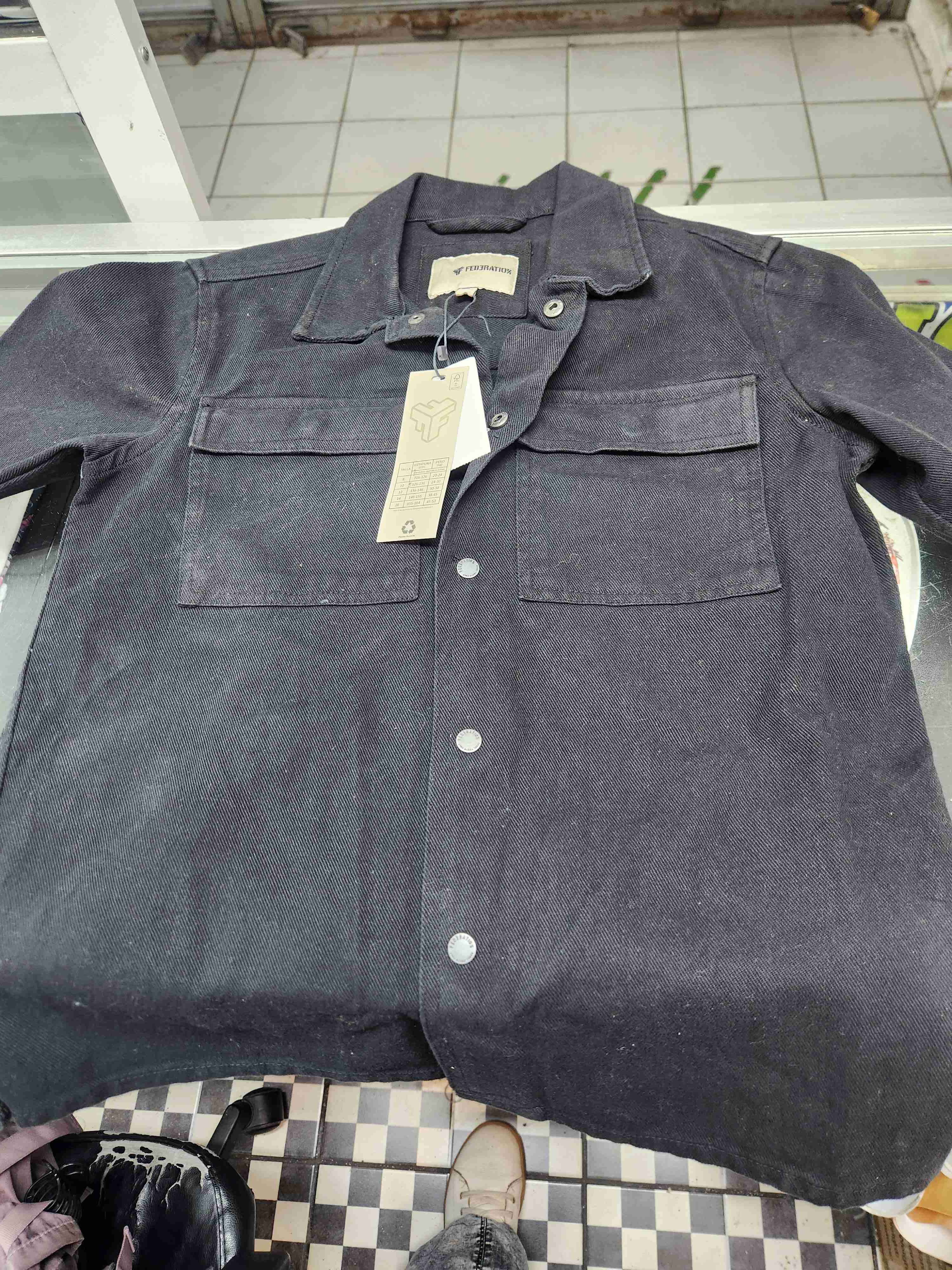 Chaqueta negra casual - miniatura 2