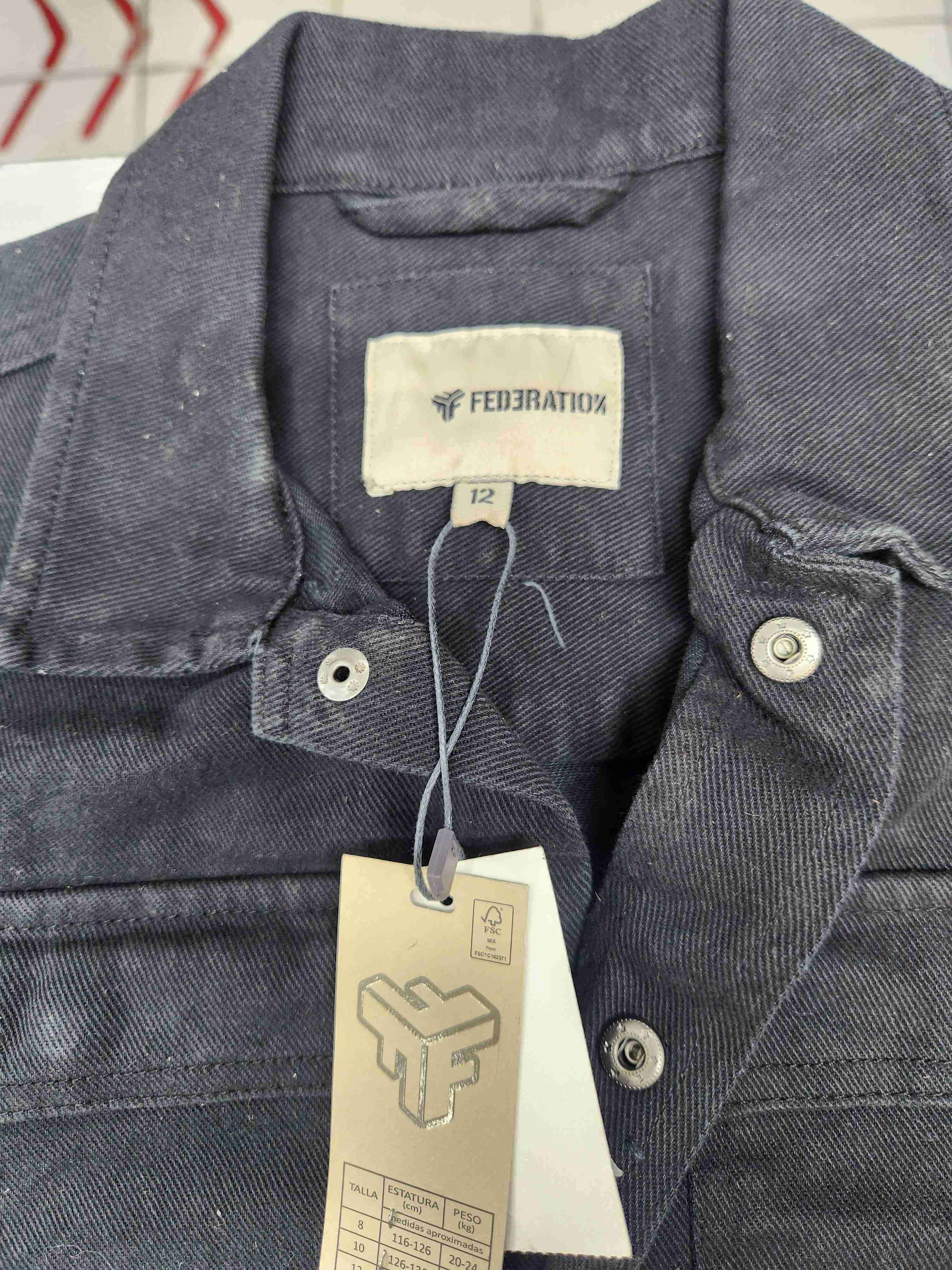 Chaqueta negra casual - miniatura 3