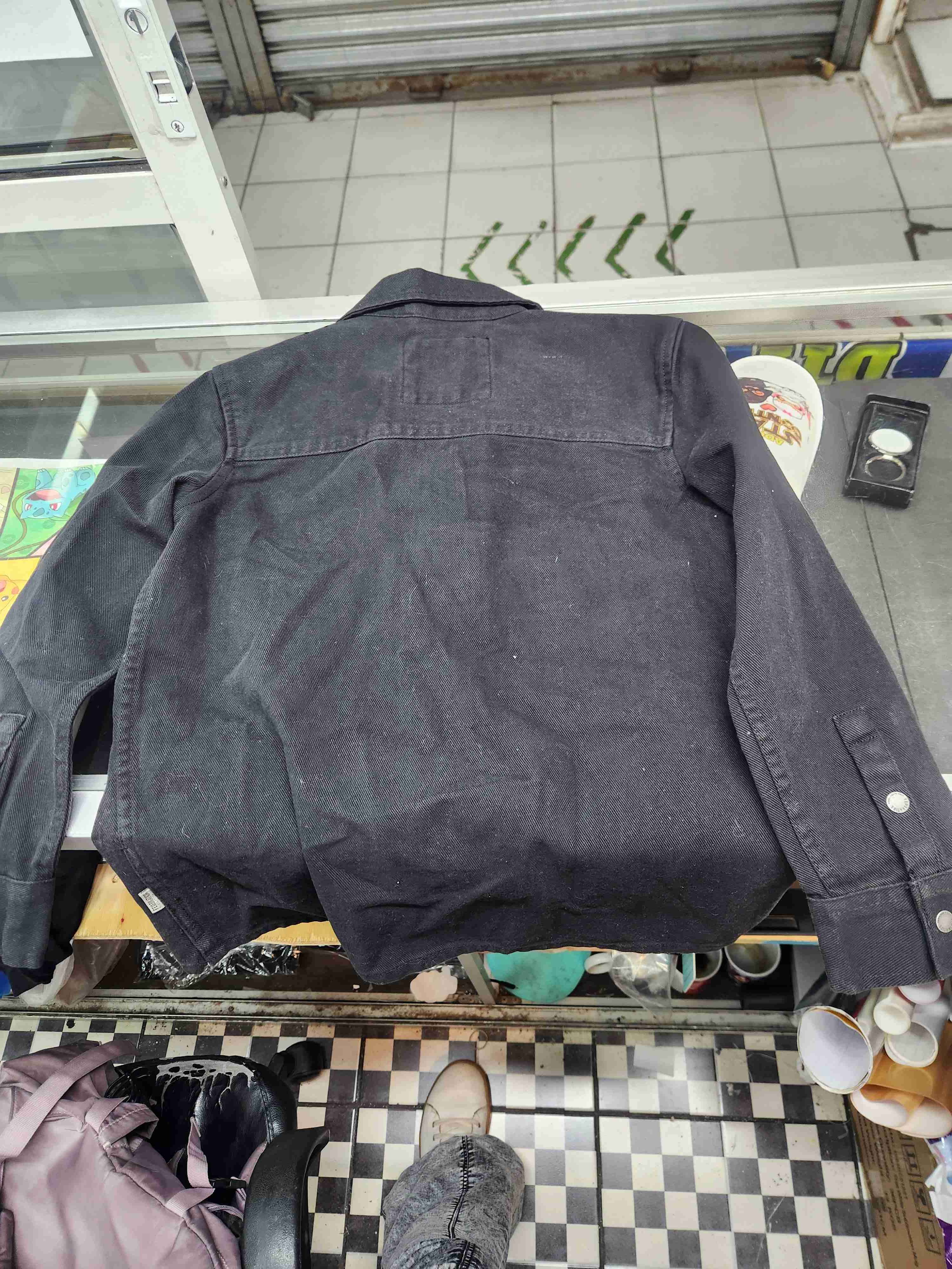 Chaqueta negra casual - miniatura 4